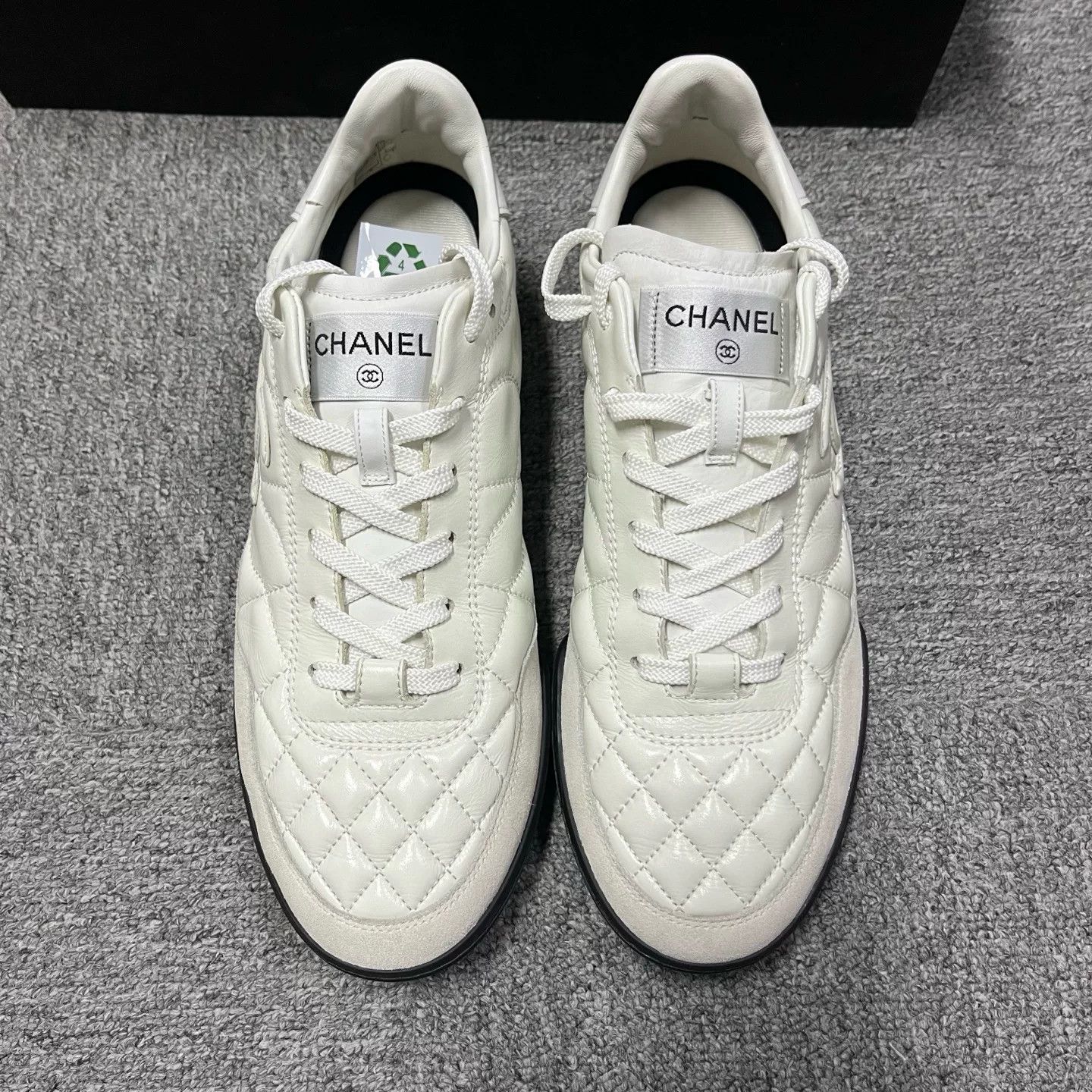 Chanel Chanel Quilted Leather Low-Top Sneakers EU 42 Size US 9 / EU 42 - 4 Thumbnail