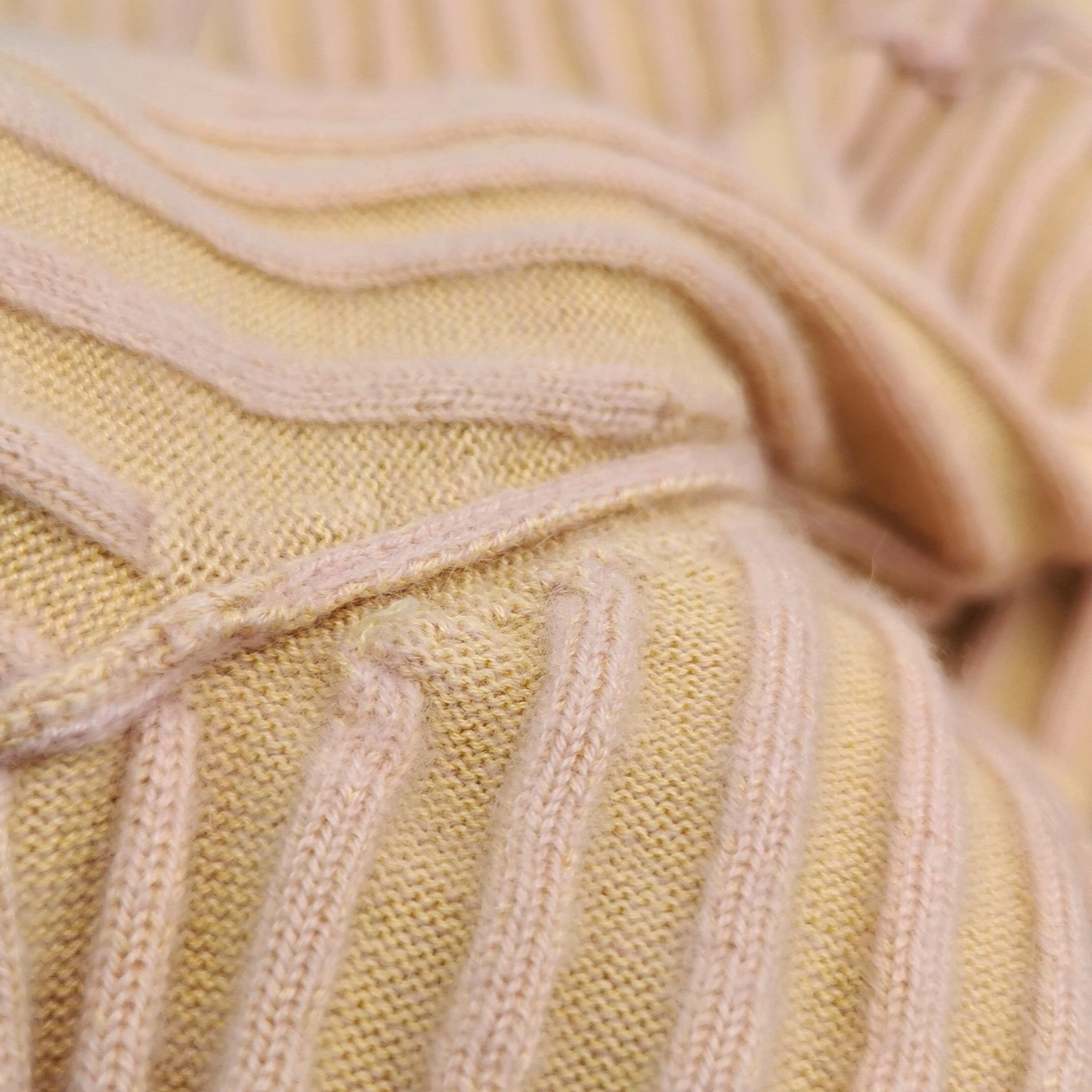 Burberry Burberry Women l Sweaters Size L / US 10 / IT 46 - 8 Thumbnail