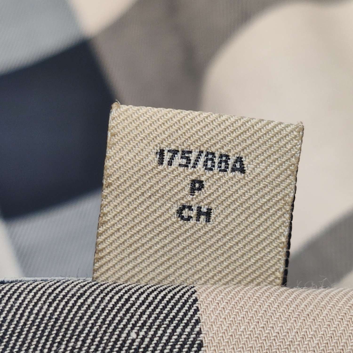 Burberry Burberry Women s Button Ups Size S / US 4 / IT 40 - 7 Thumbnail