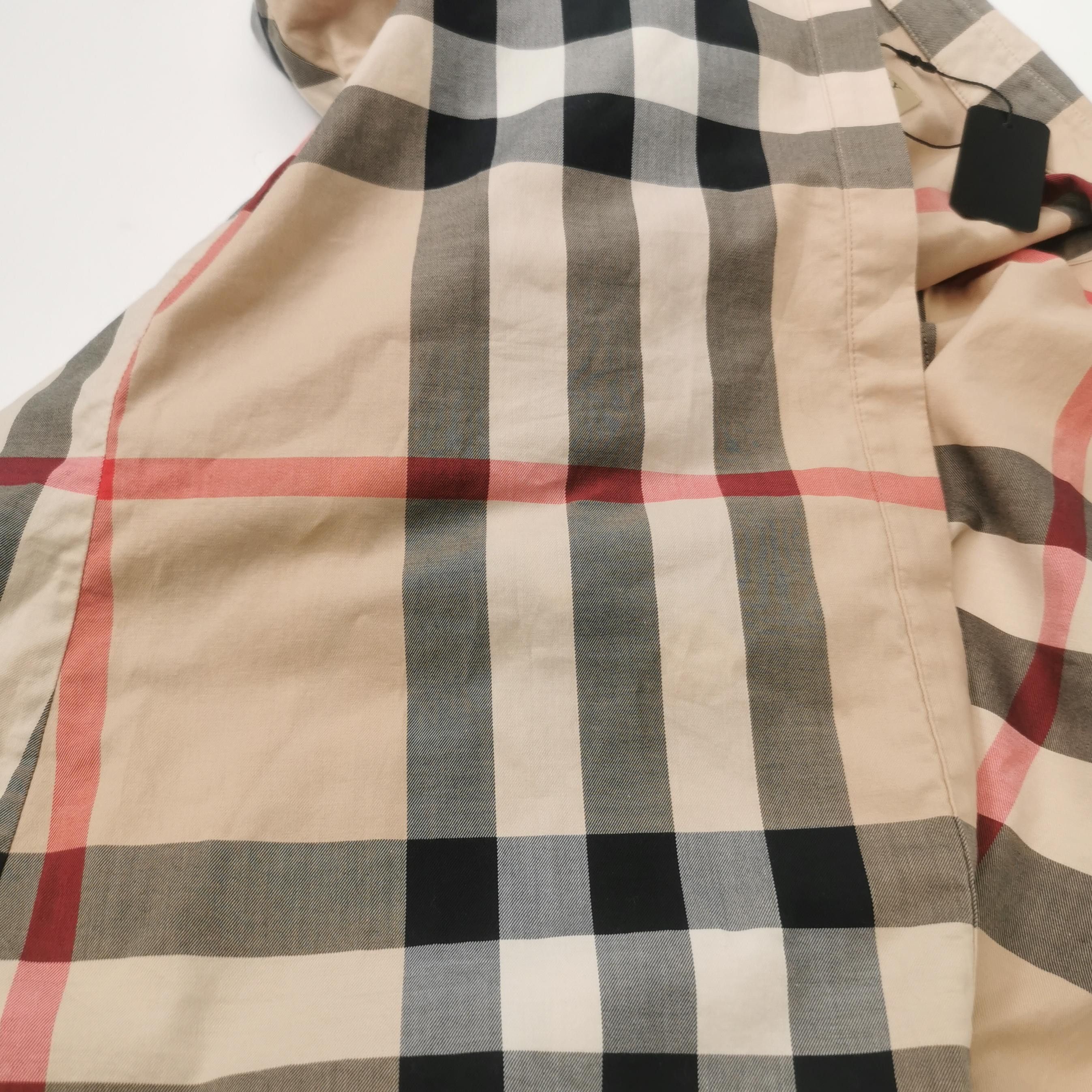 Burberry Burberry Women s Button Ups Size S / US 4 / IT 40 - 3 Thumbnail
