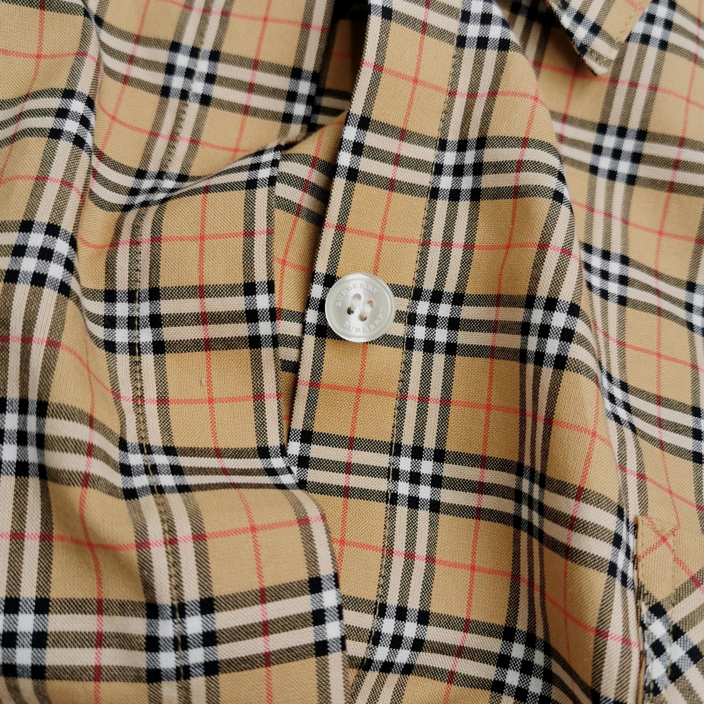 Burberry Burberry Women xl Button Ups Size XL / US 12-14 / IT 48-50 - 3 Thumbnail