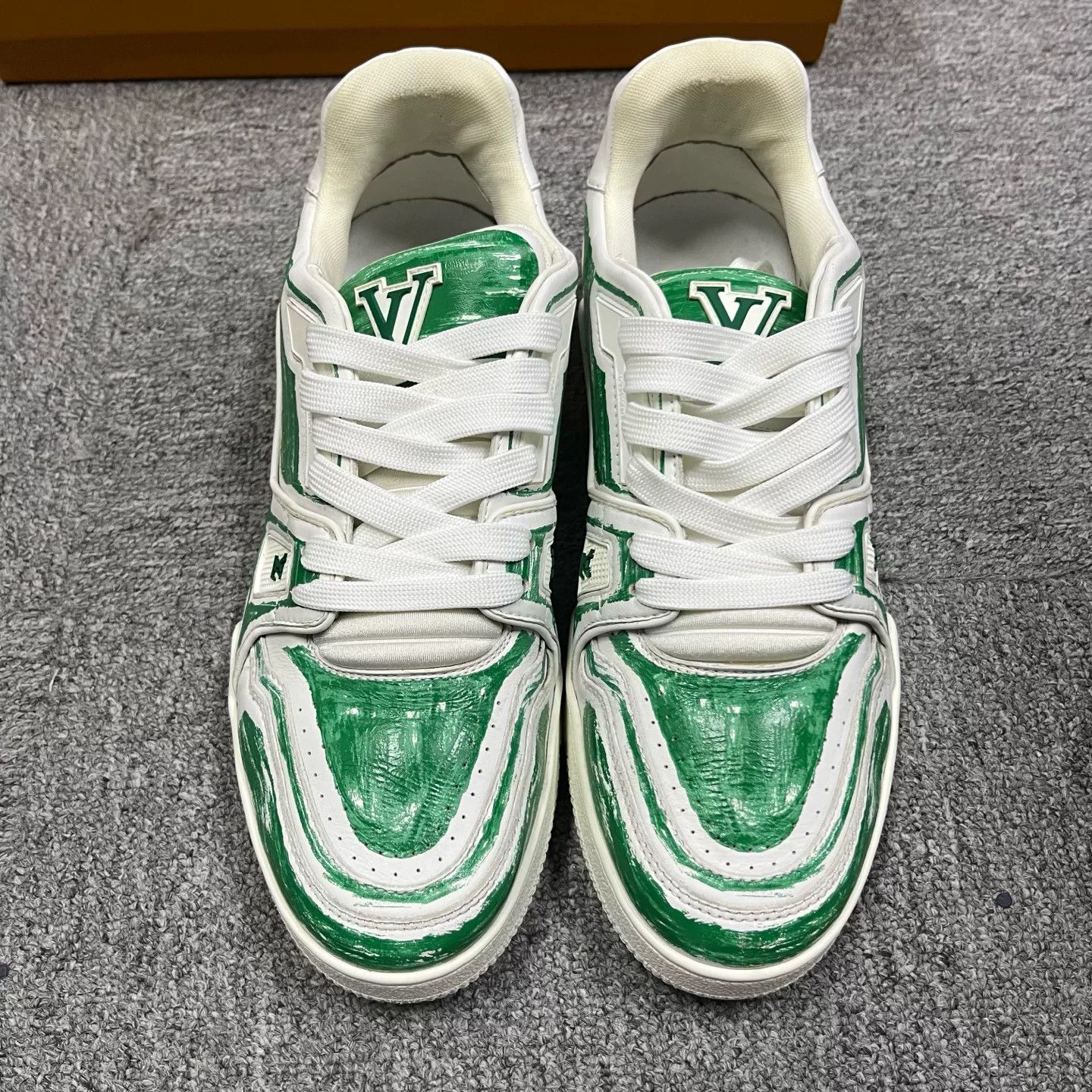 Louis Vuitton Louis Vuitton Green Graffiti Trainer Sneakers Size 8 Size US 9 / EU 42 - 4 Thumbnail