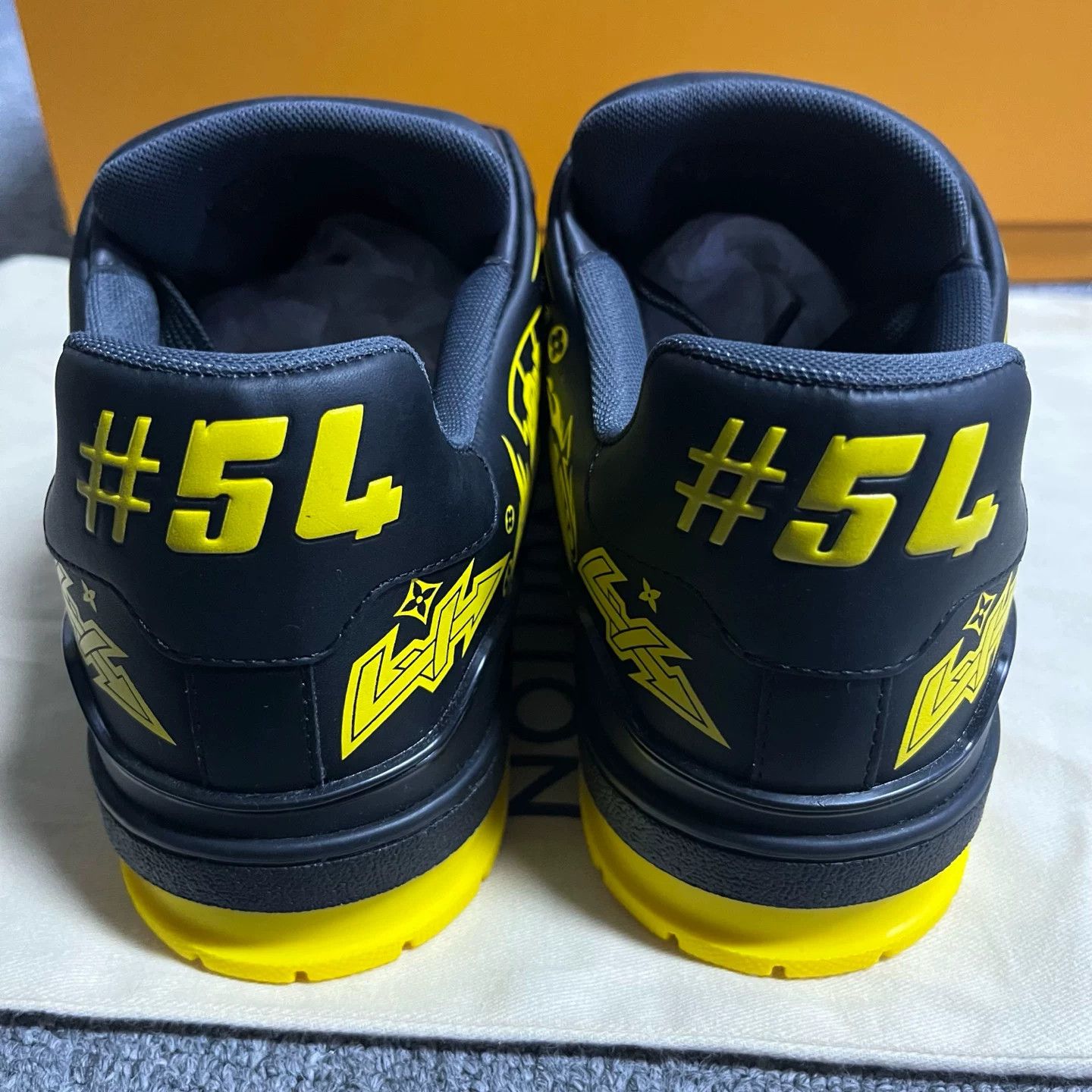 Louis Vuitton Louis Vuitton Graphic LV Trainer Sneakers 6 Size US 7 / EU 40 - 5 Thumbnail