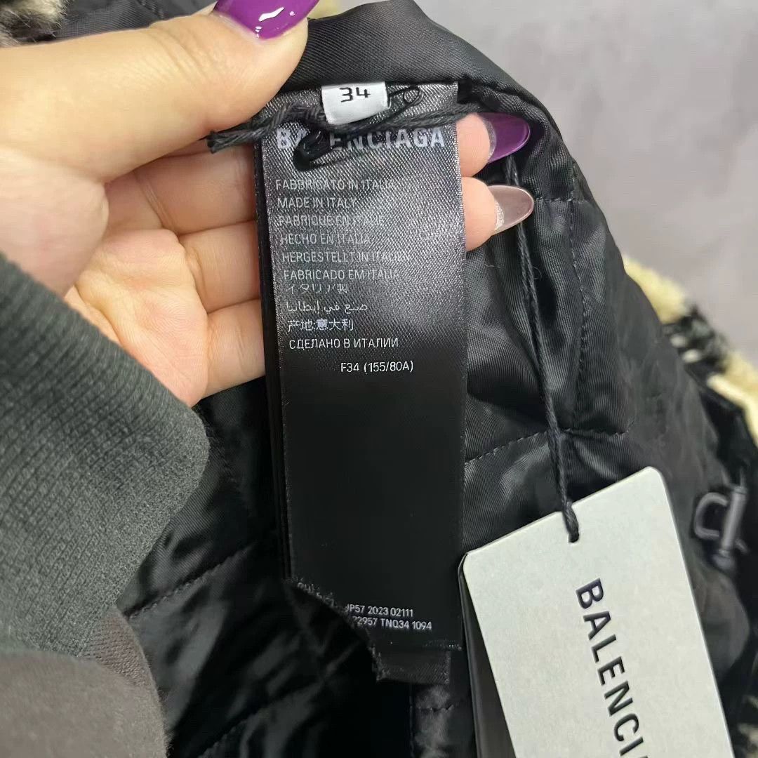 Balenciaga Balenciaga All Over Logo Faux Fur Zip Jacket 34 Size XS / US 0-2 / IT 36-38 - 5 Thumbnail