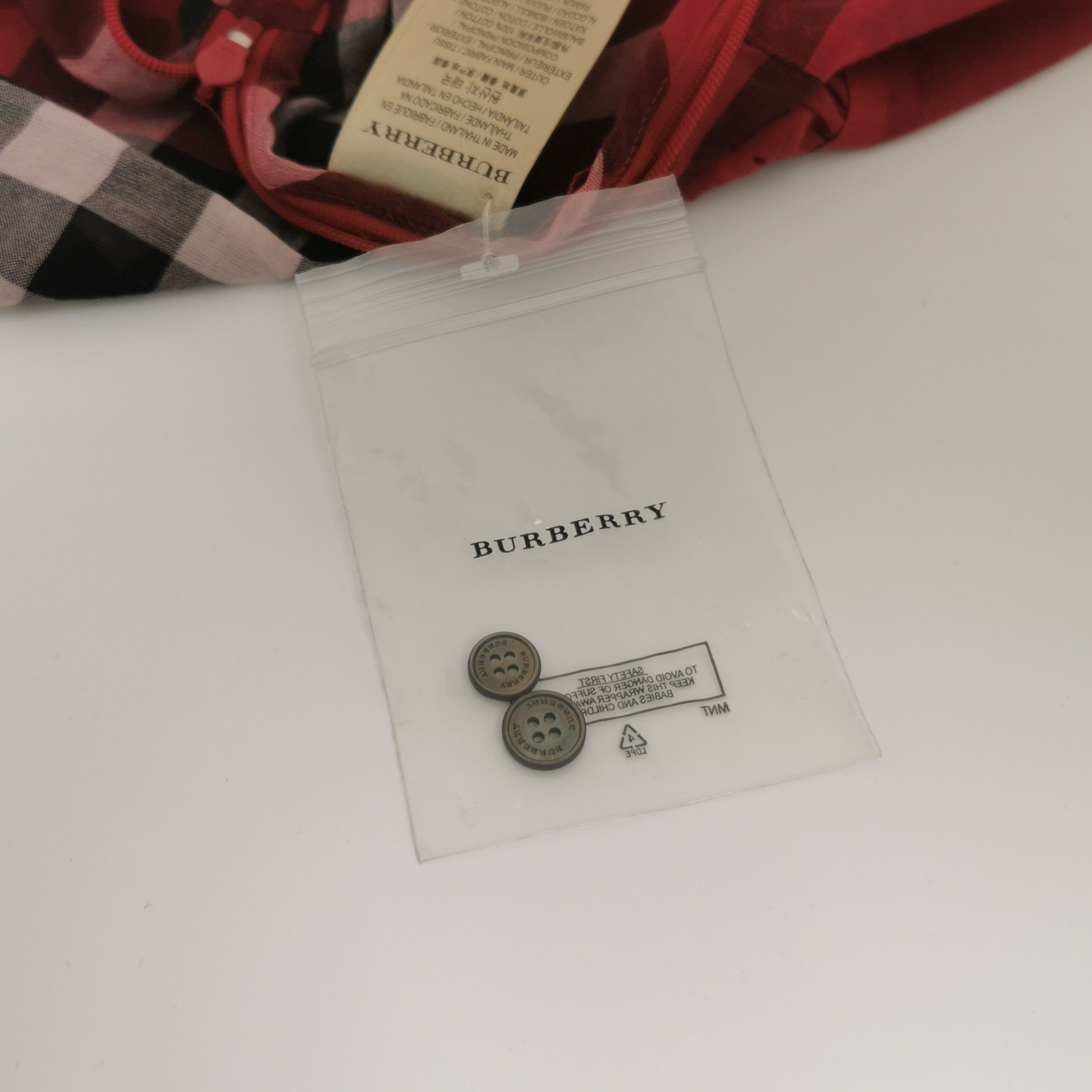 Burberry Burberry Women m Short Sleeve Shirts Size M / US 6-8 / IT 42-44 - 4 Thumbnail