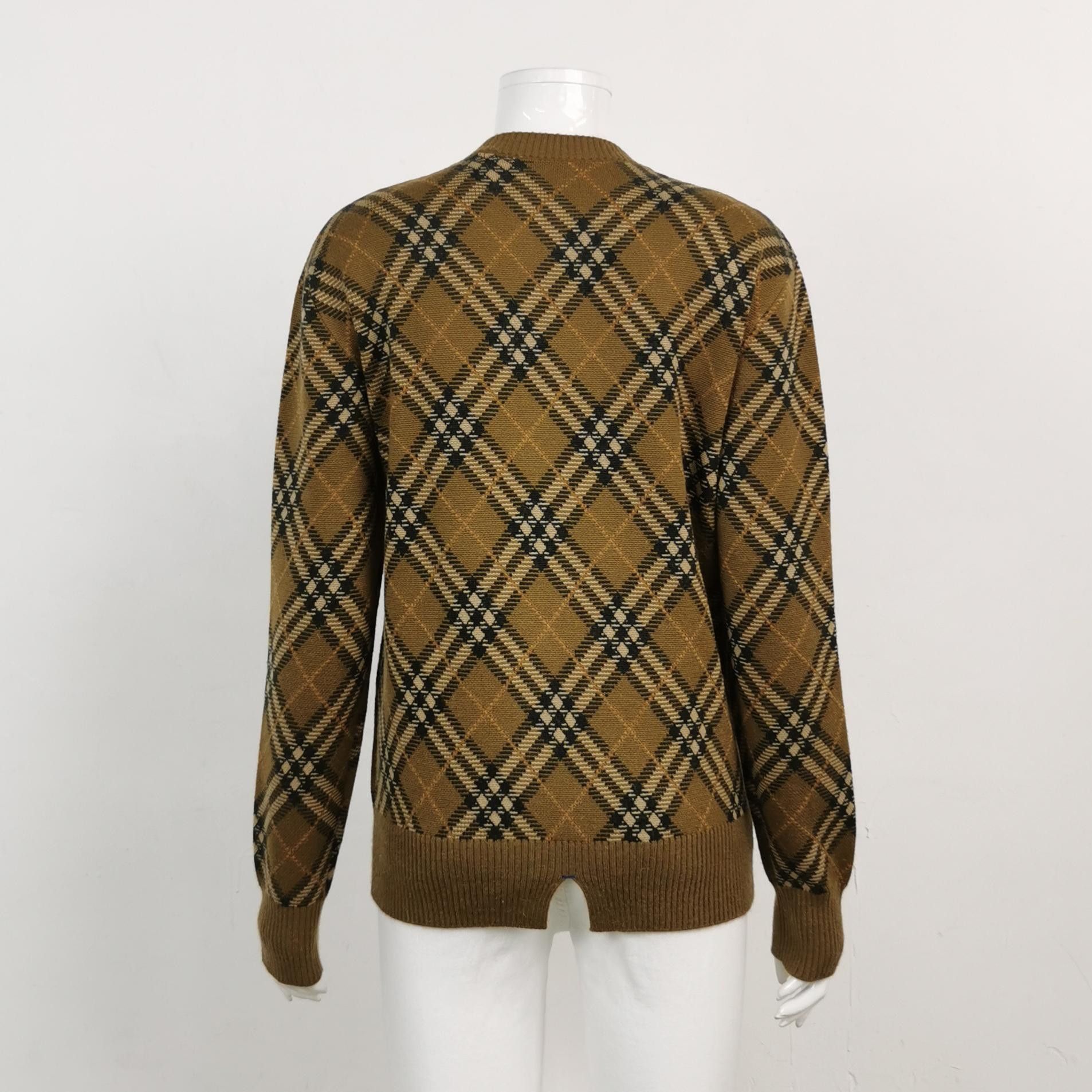 Burberry Burberry Women m Sweaters Size M / US 6-8 / IT 42-44 - 2 Thumbnail