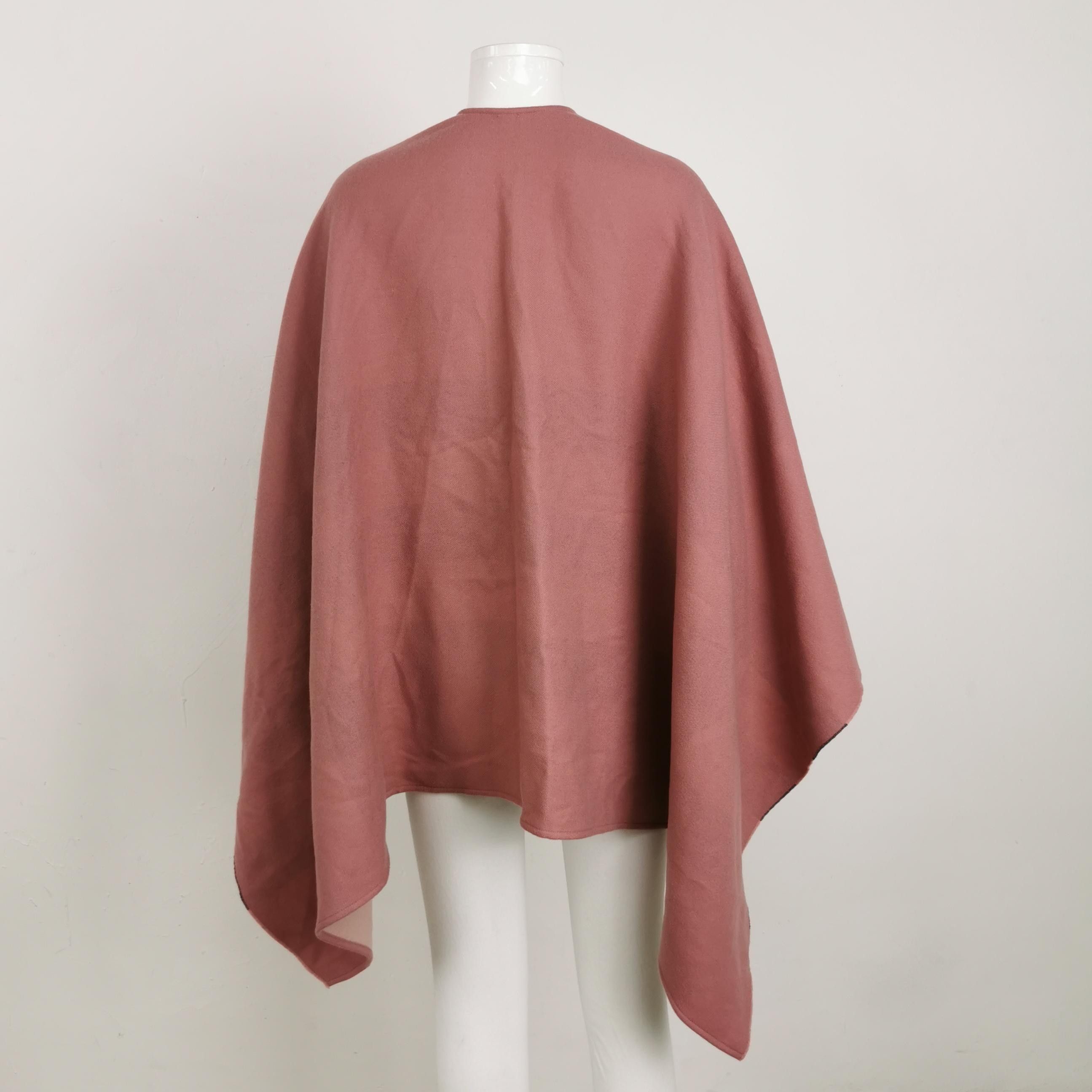 Burberry Burberry Women s Coats Size S / US 4 / IT 40 - 2 Thumbnail