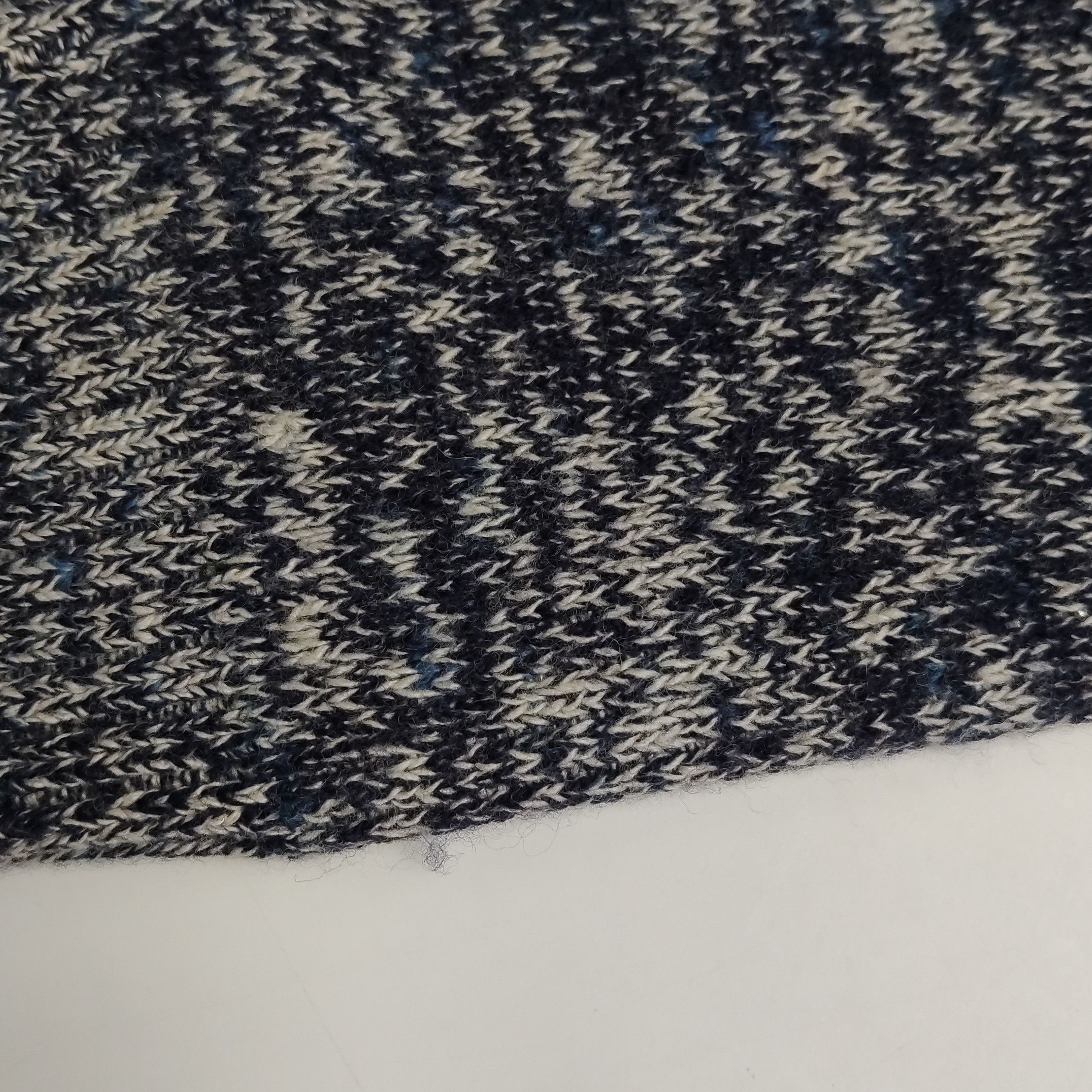 Acne Studios Acne Studios Heart Graphic Wool Blend Sweater XXS Size US XXS / EU 40 - 10 Thumbnail
