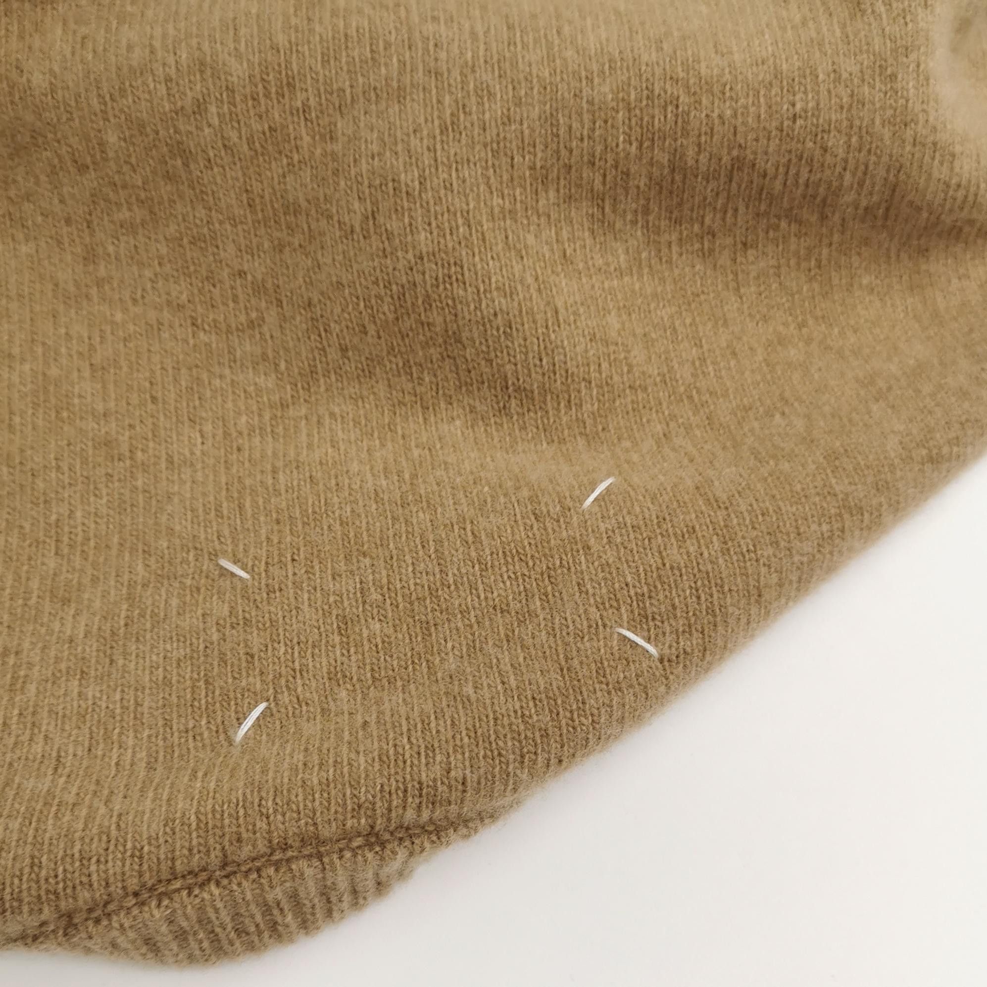 Maison Margiela Maison Margiela V-Neck Wool Sweater S Size US S / EU 44-46 / 1 - 3 Thumbnail