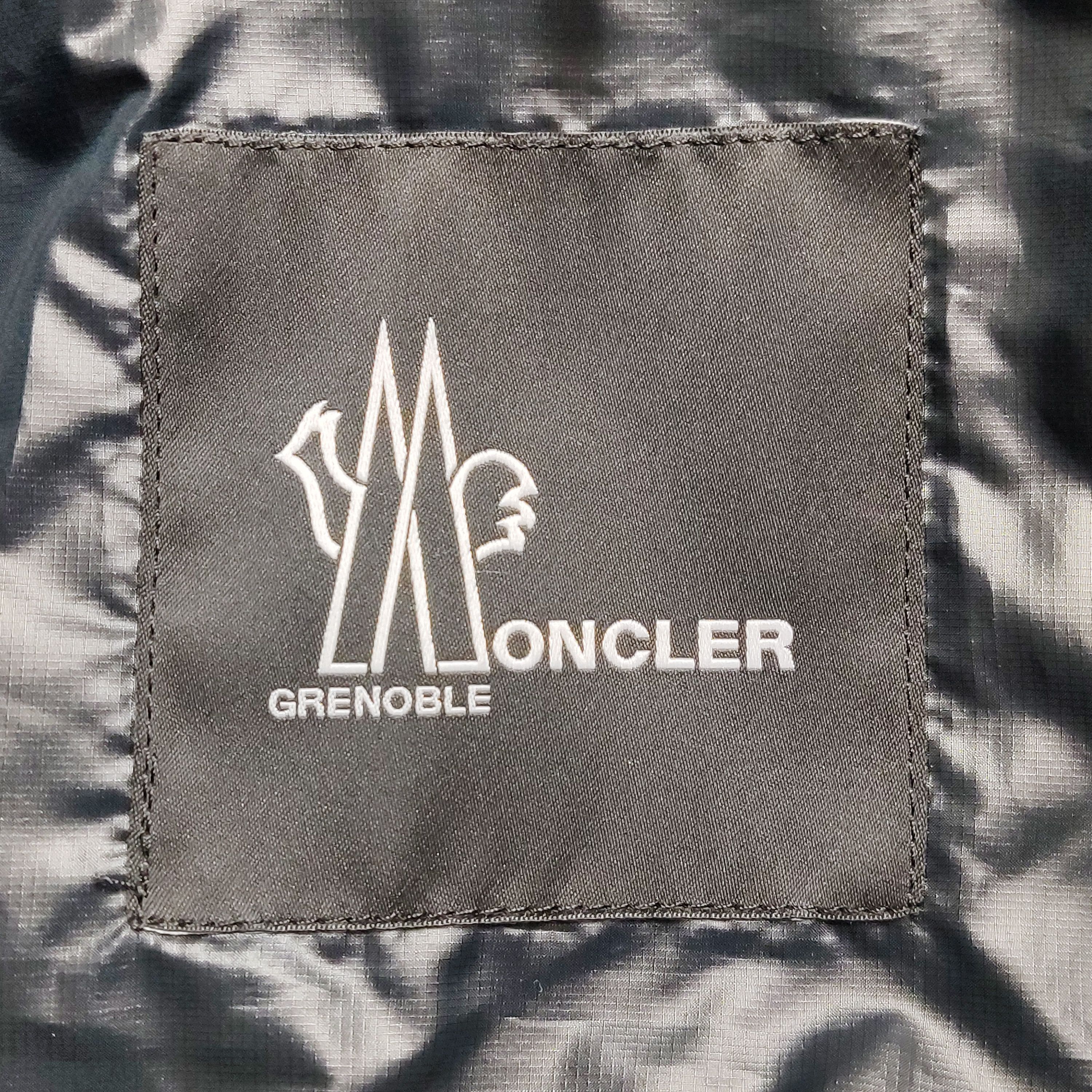 Moncler Moncler Kasanka Hooded Down Jacket Size 3 Size US L / EU 52-54 / 3 - 6 Thumbnail