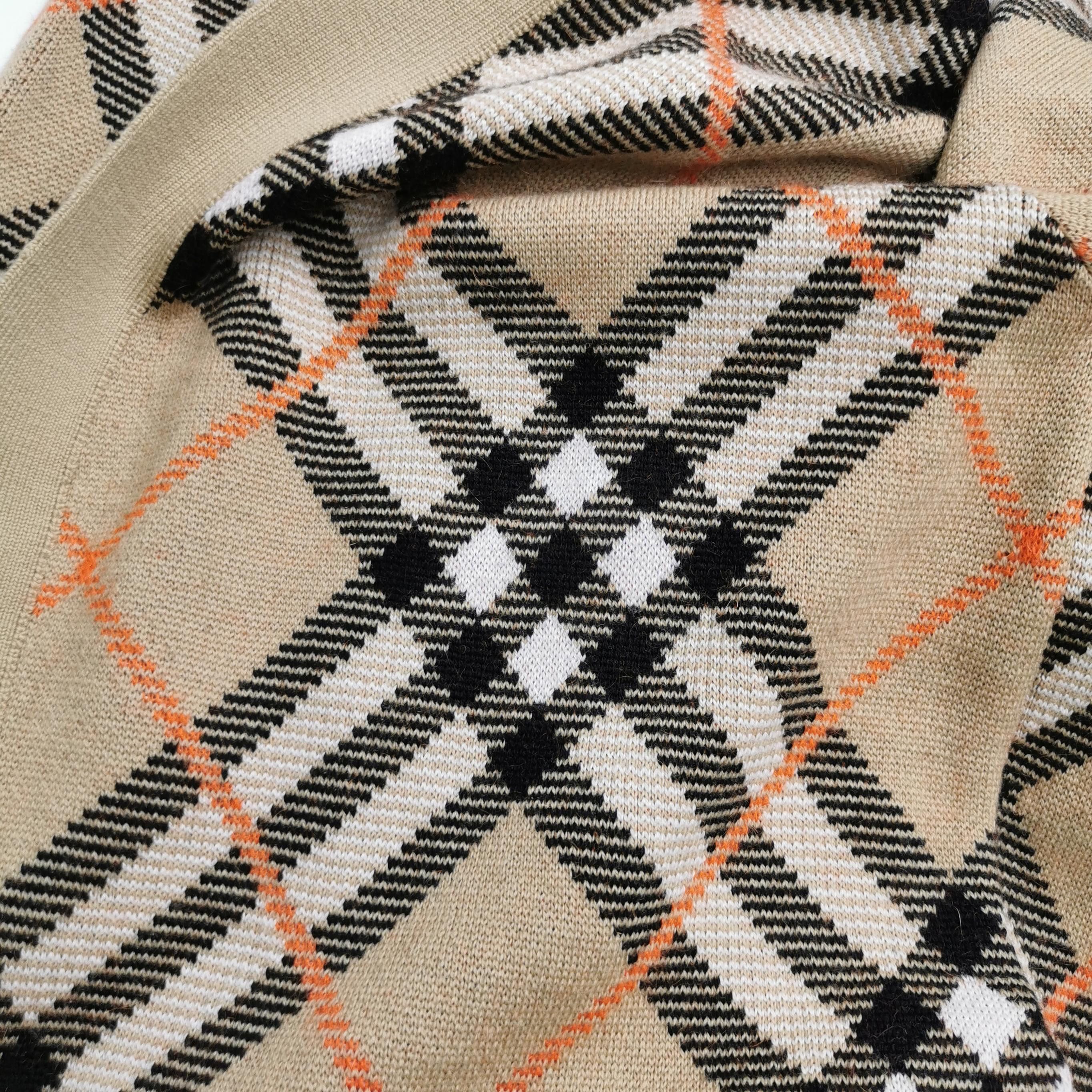 Burberry Burberry Checked Wool Mohair Cardigan S Size US S / EU 44-46 / 1 - 3 Thumbnail