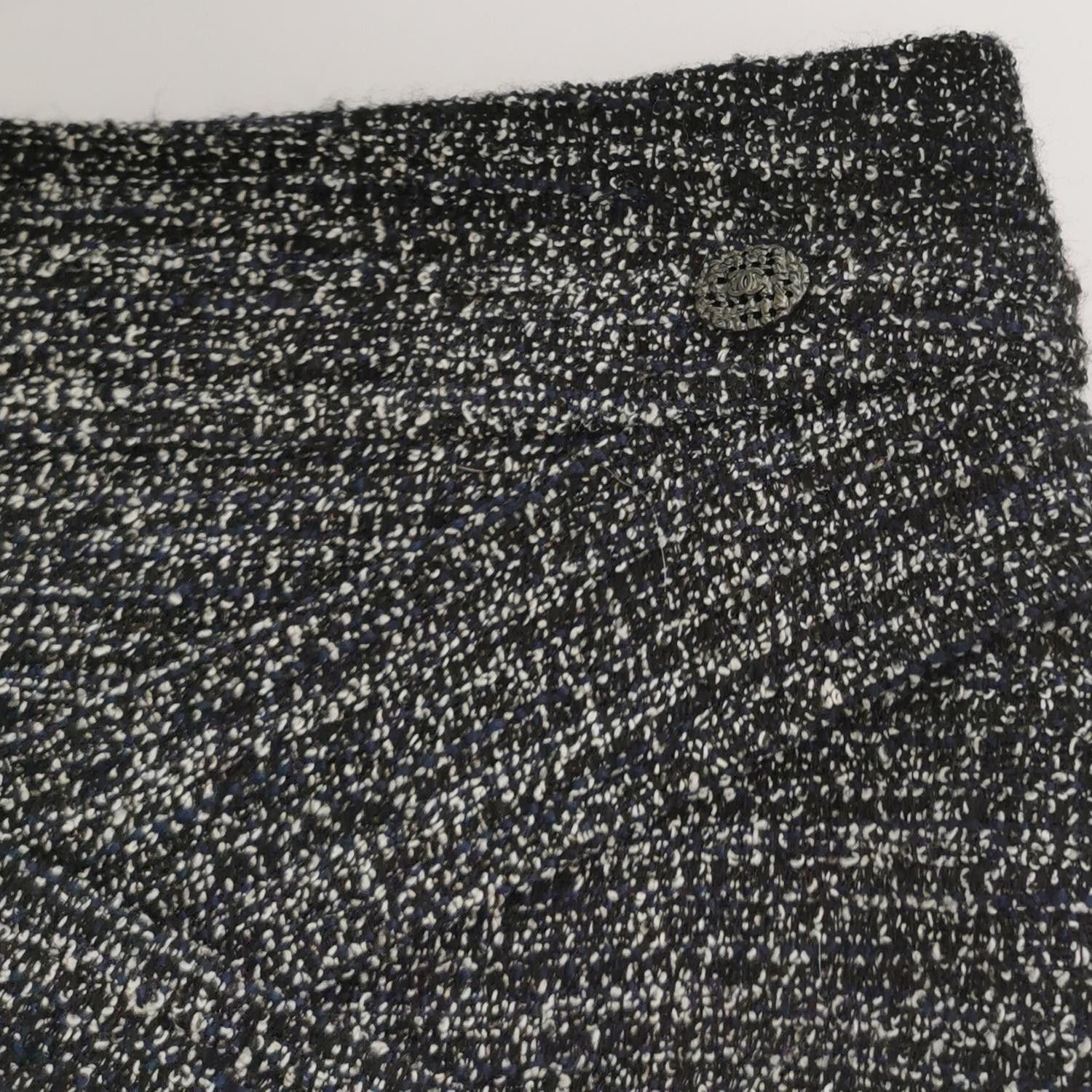 Chanel Chanel Tweed Blend Mini Skirt Size FR 34 Size 25" / US 0 / IT 36 - 3 Thumbnail