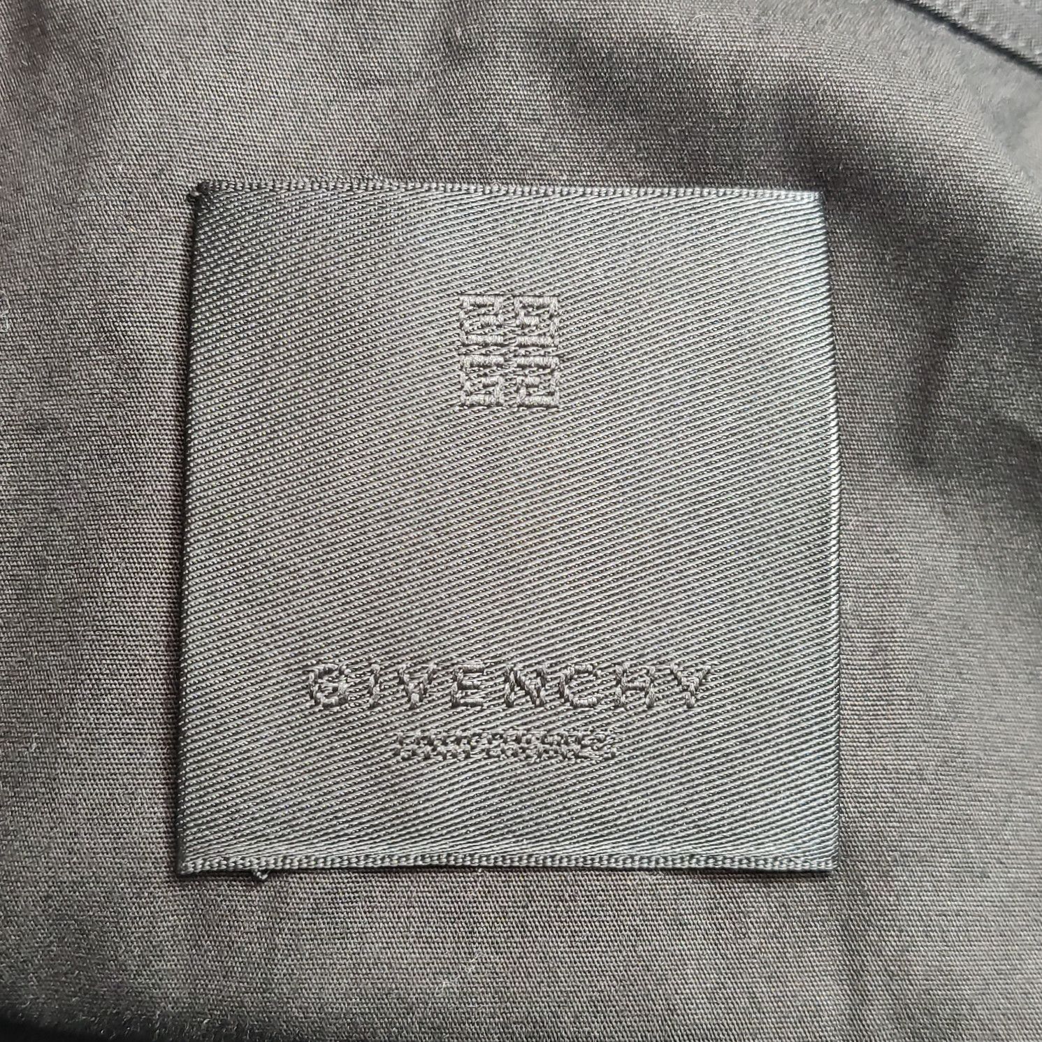 Givenchy Givenchy Black Embroidered Logo Shirt 38 Size US S / EU 44-46 / 1 - 6 Thumbnail