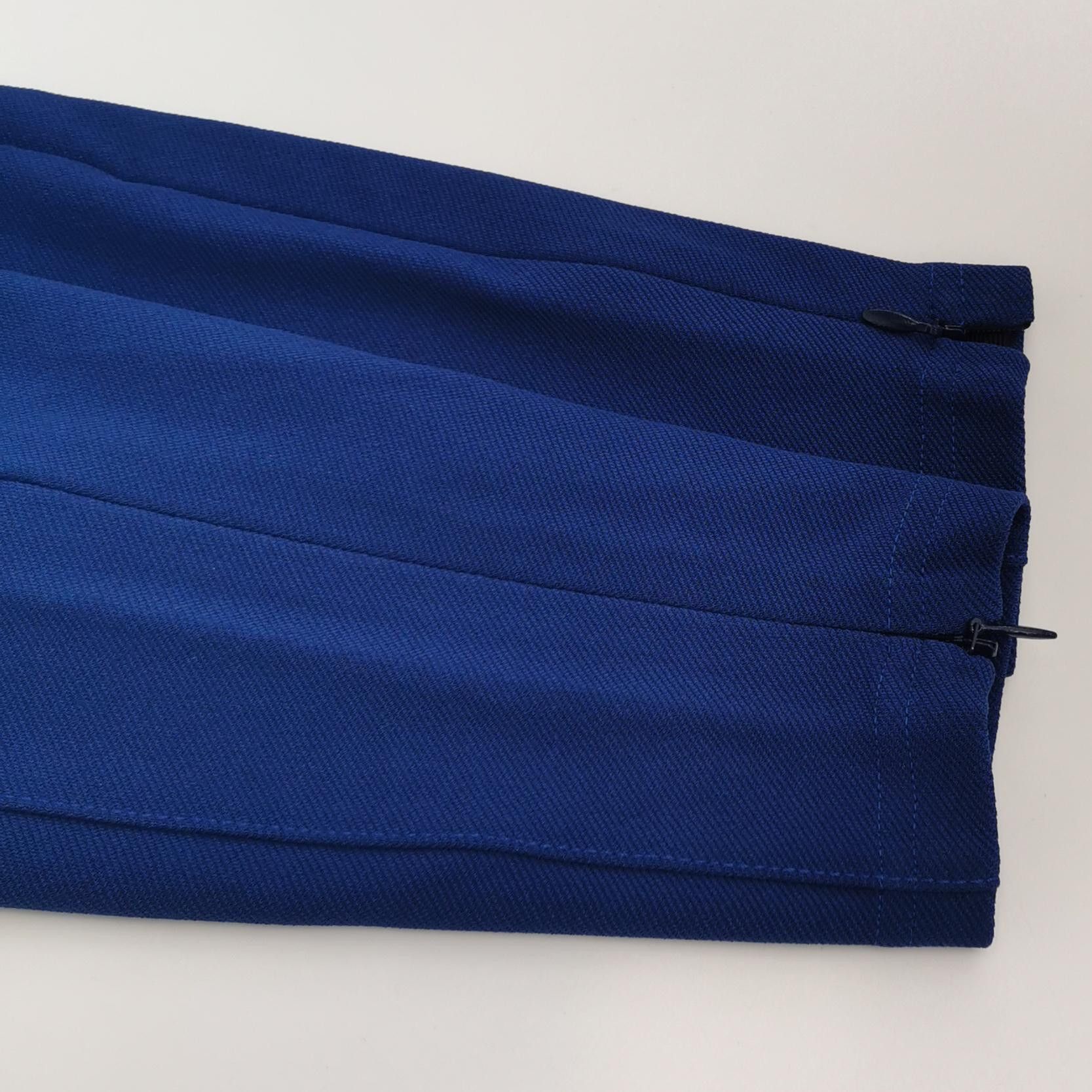 Burberry Burberry Blue Solid Trousers US 0 Size 24" / US 00 / IT 34 - 3 Thumbnail