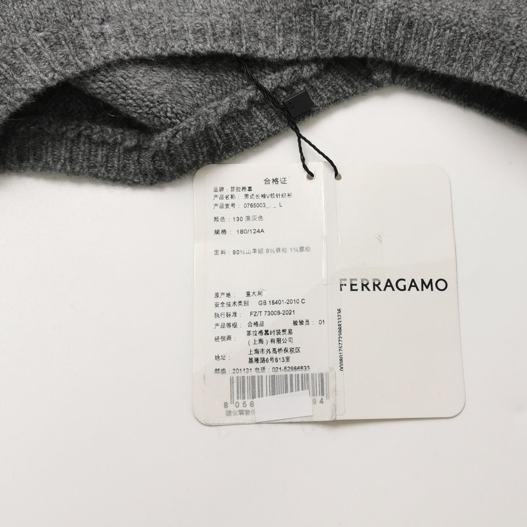 Salvatore Ferragamo Salvatore Ferragamo Cashmere V-Neck Sweater Size L Size US L / EU 52-54 / 3 - 4 Thumbnail