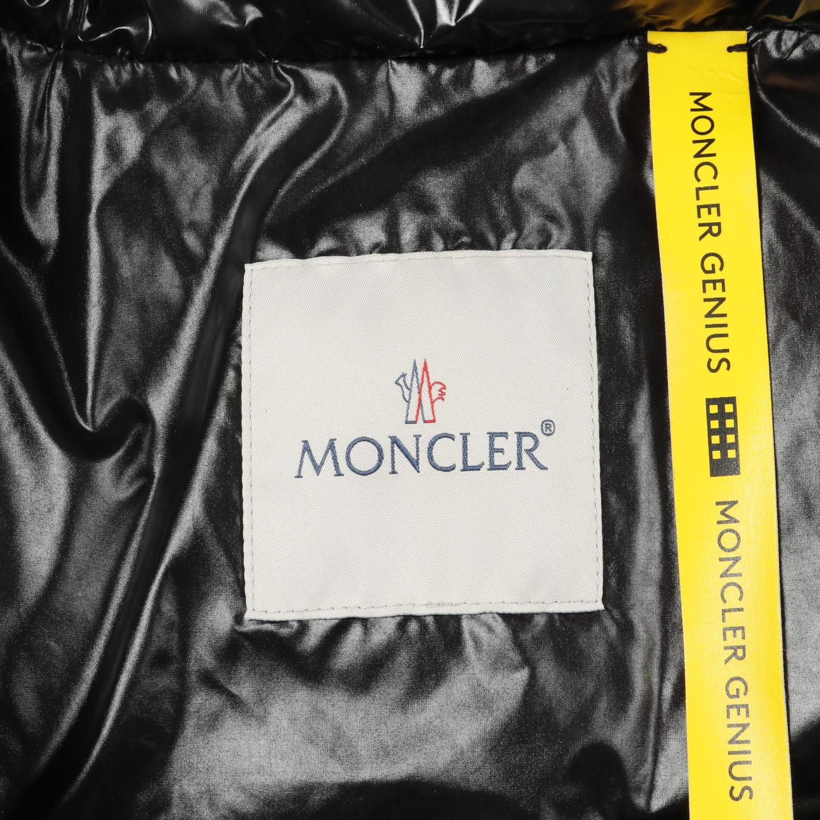 Moncler Moncler Moncler GENIUS 6 1017 ALYX 9SM CARPUS Nylon Down Vest Textile Outerwear DUTY FREE for USA Size ONE SIZE - 3 Thumbnail