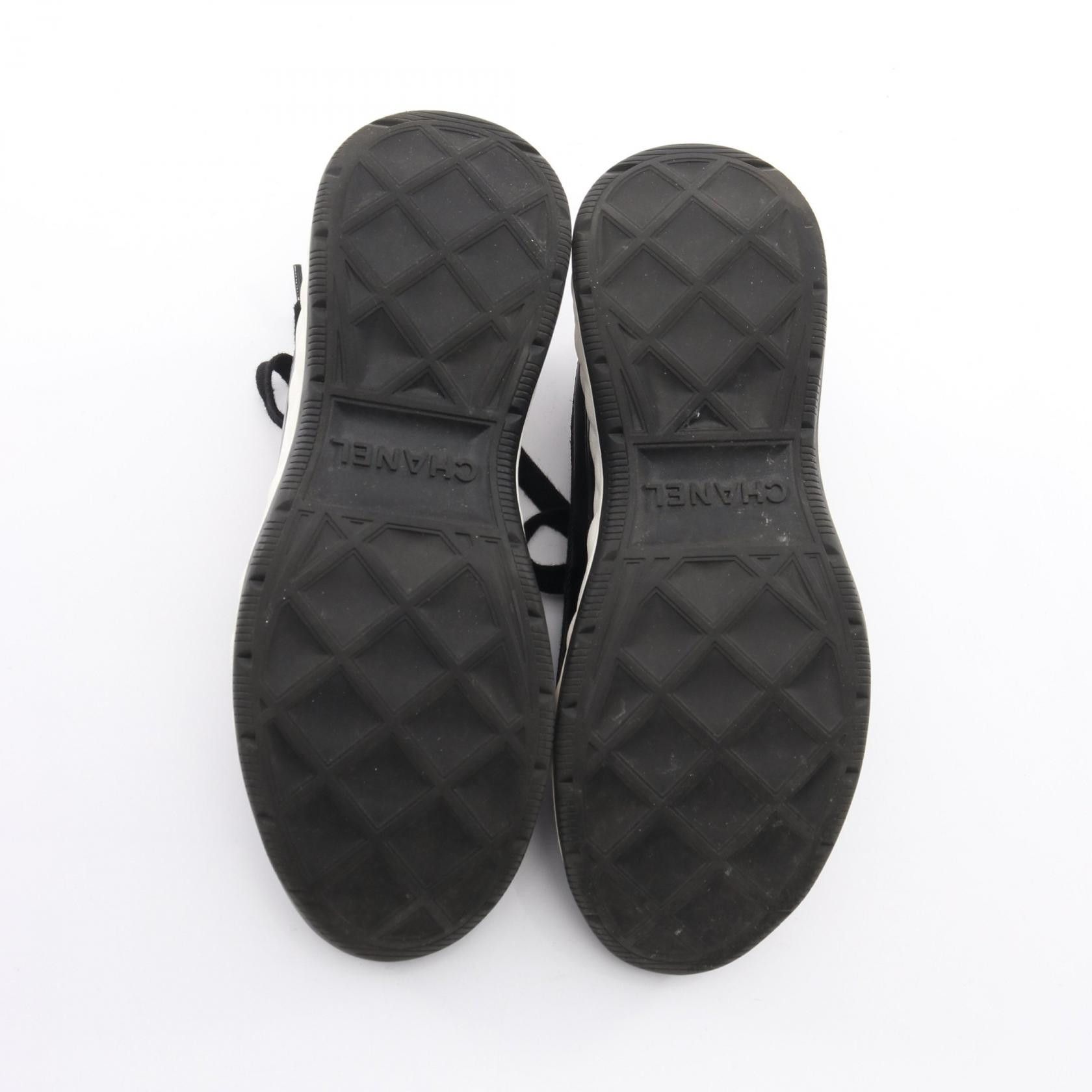 Chanel Chanel Chanel Coco Mark Leather Sneakers Leather Shoes G35617 DUTY FREE for USA Size ONE SIZE - 4 Thumbnail