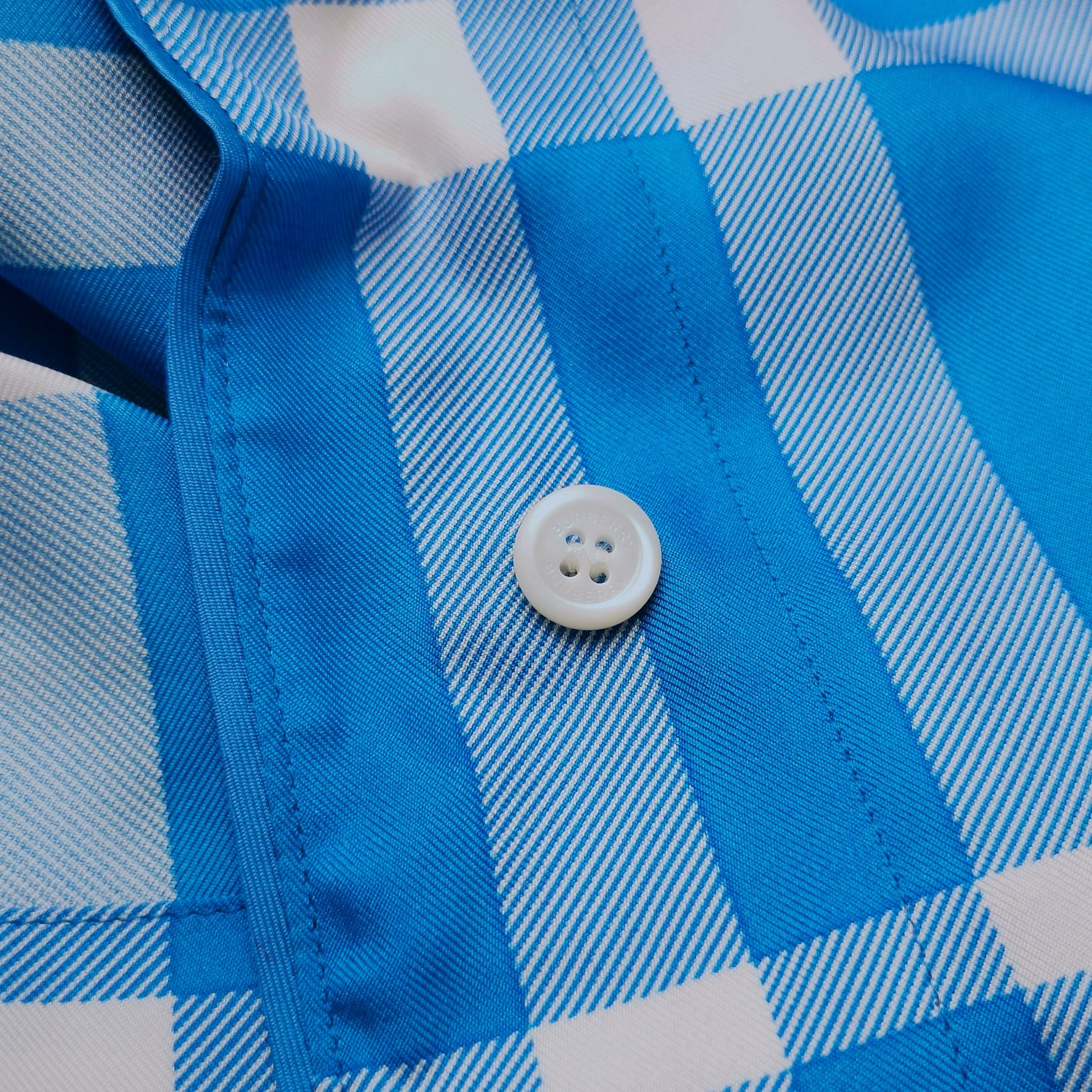 Burberry Burberry Women m Button Ups Size M / US 6-8 / IT 42-44 - 3 Thumbnail