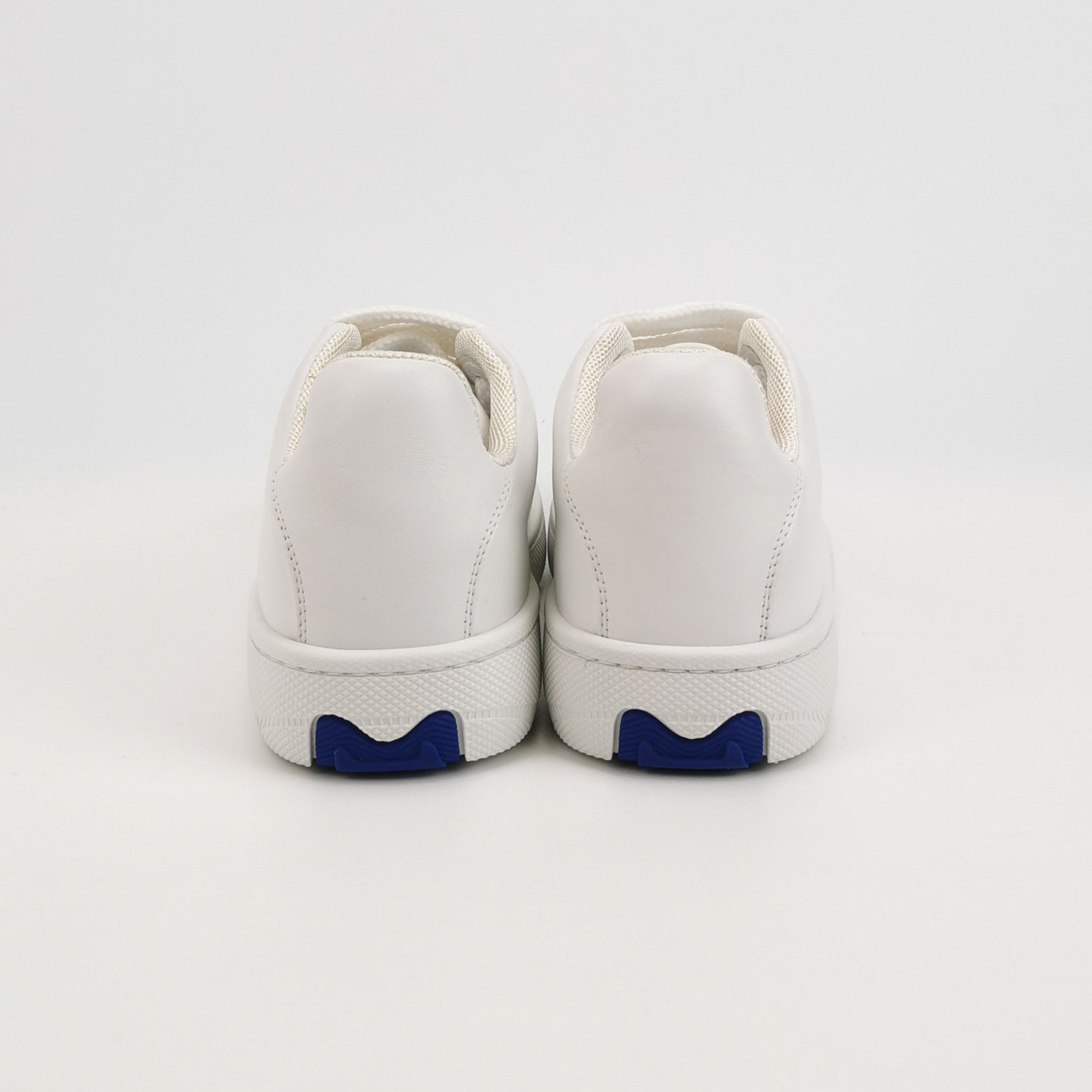 Burberry Burberry Women 6 Lowtop Sneakers Size US 6 / IT 36 - 4 Thumbnail