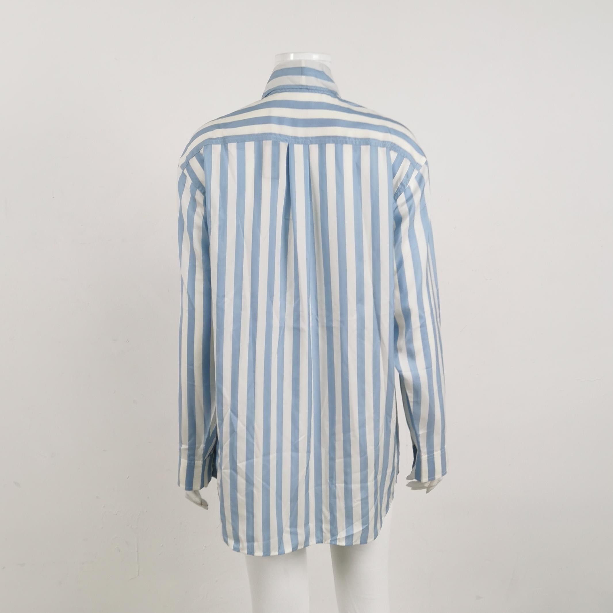 Burberry Burberry Women 2 Button Ups Size XS / US 0-2 / IT 36-38 - 2 Thumbnail