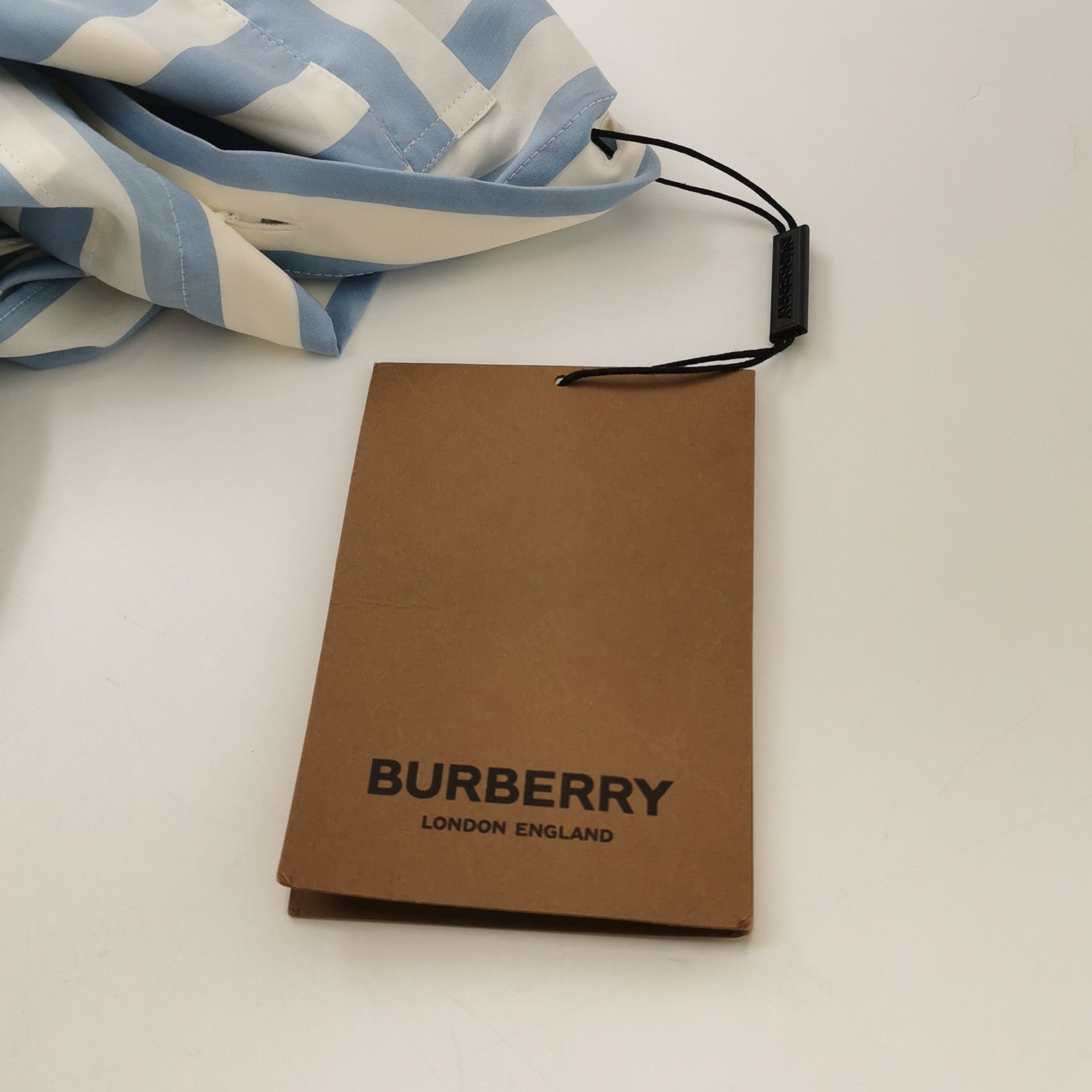 Burberry Burberry Women 2 Button Ups Size XS / US 0-2 / IT 36-38 - 4 Thumbnail