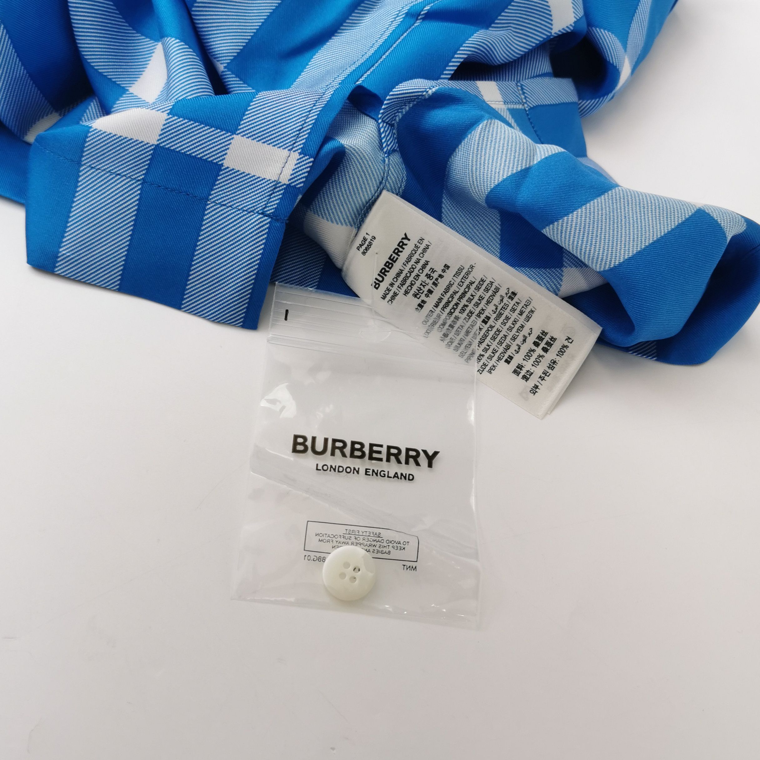 Burberry Burberry Women 0 Button Ups Size XS / US 0-2 / IT 36-38 - 5 Thumbnail