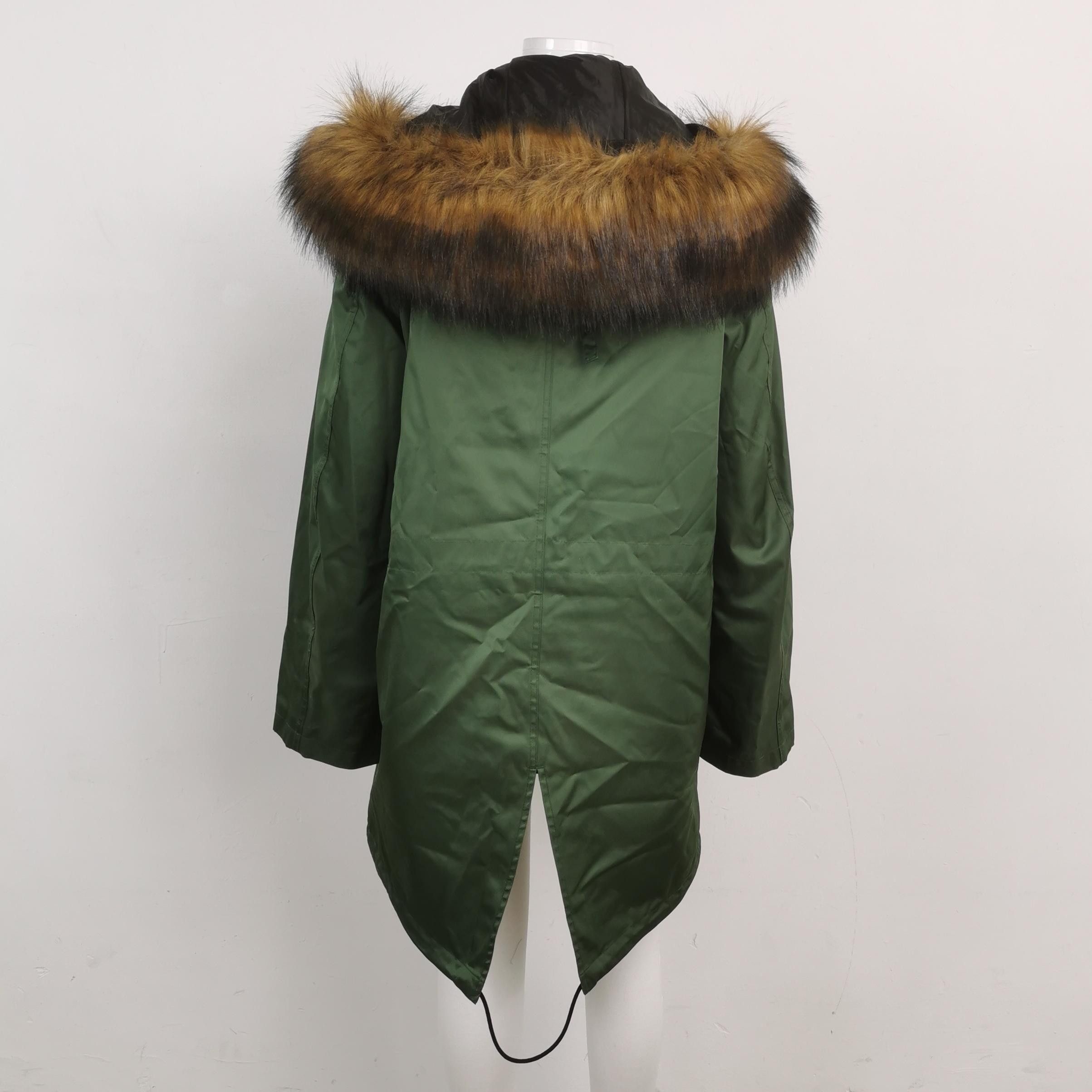 Burberry Burberry Women xl Down Jackets Size XL / US 12-14 / IT 48-50 - 2 Thumbnail