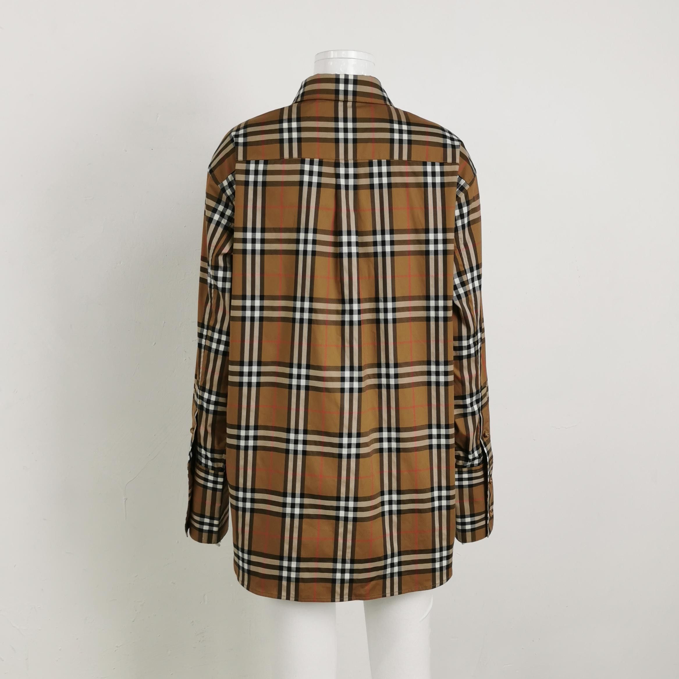 Burberry Burberry Women s Button Ups Size S / US 4 / IT 40 - 2 Thumbnail