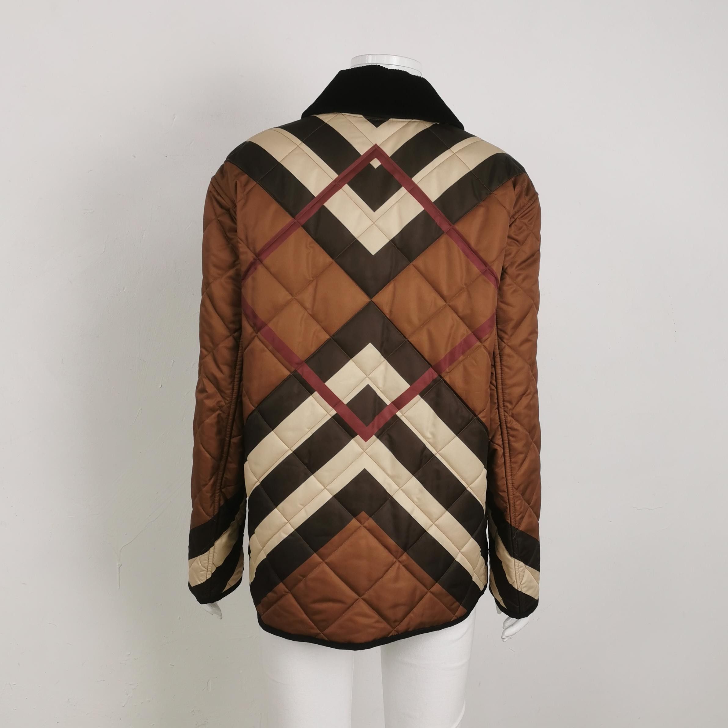 Burberry Burberry Women m Down Jackets Size M / US 6-8 / IT 42-44 - 2 Thumbnail