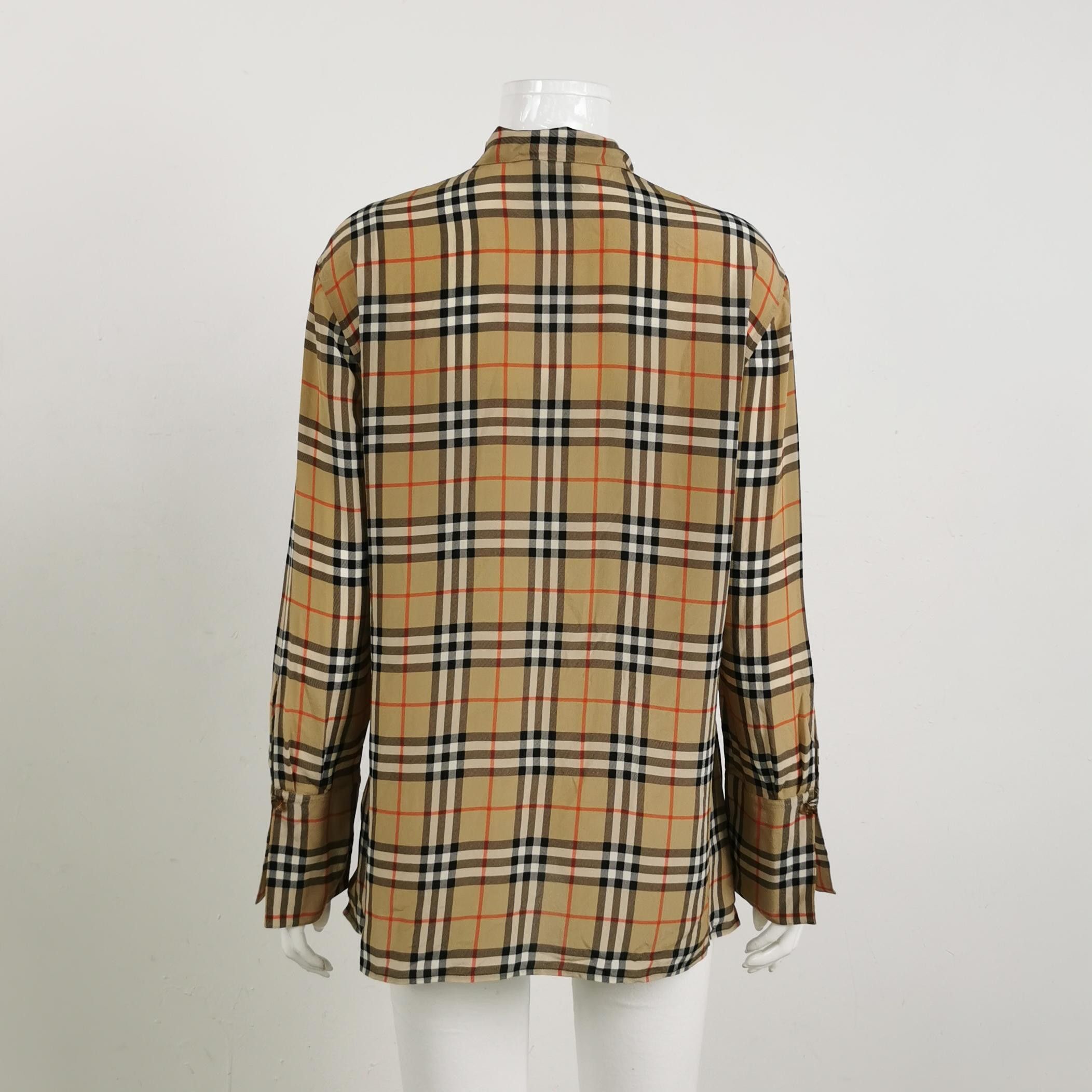 Burberry Burberry Women 2 Button Ups Size XS / US 0-2 / IT 36-38 - 2 Thumbnail