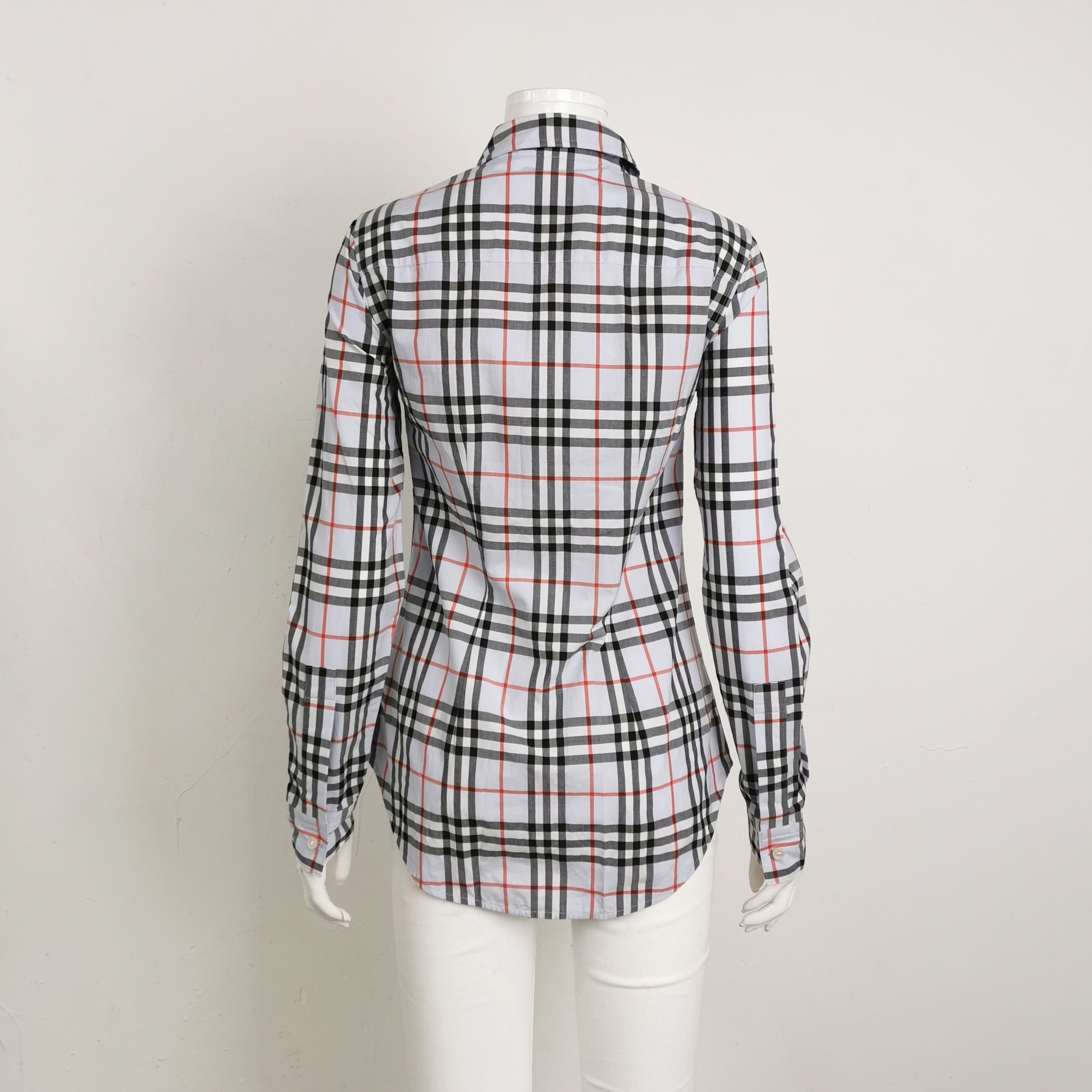 Burberry Burberry Women 2 Button Ups Size XS / US 0-2 / IT 36-38 - 2 Thumbnail