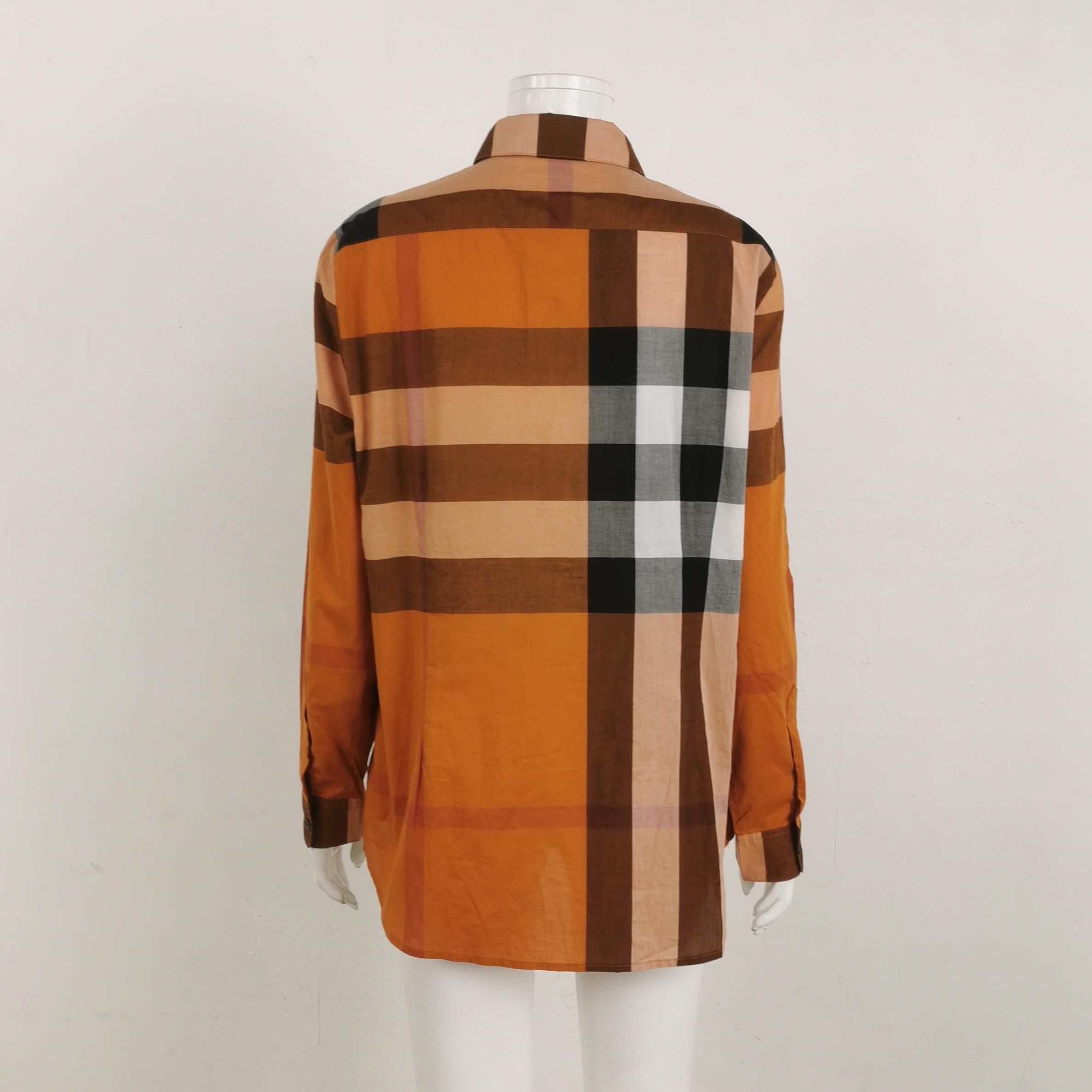 Burberry Burberry Women l Button Ups Size L / US 10 / IT 46 - 2 Thumbnail