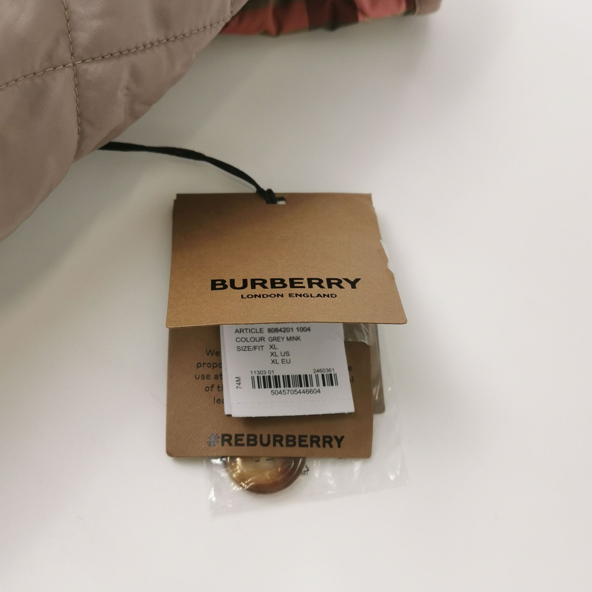 Burberry Burberry Women xl Down Jackets Size XL / US 12-14 / IT 48-50 - 5 Thumbnail