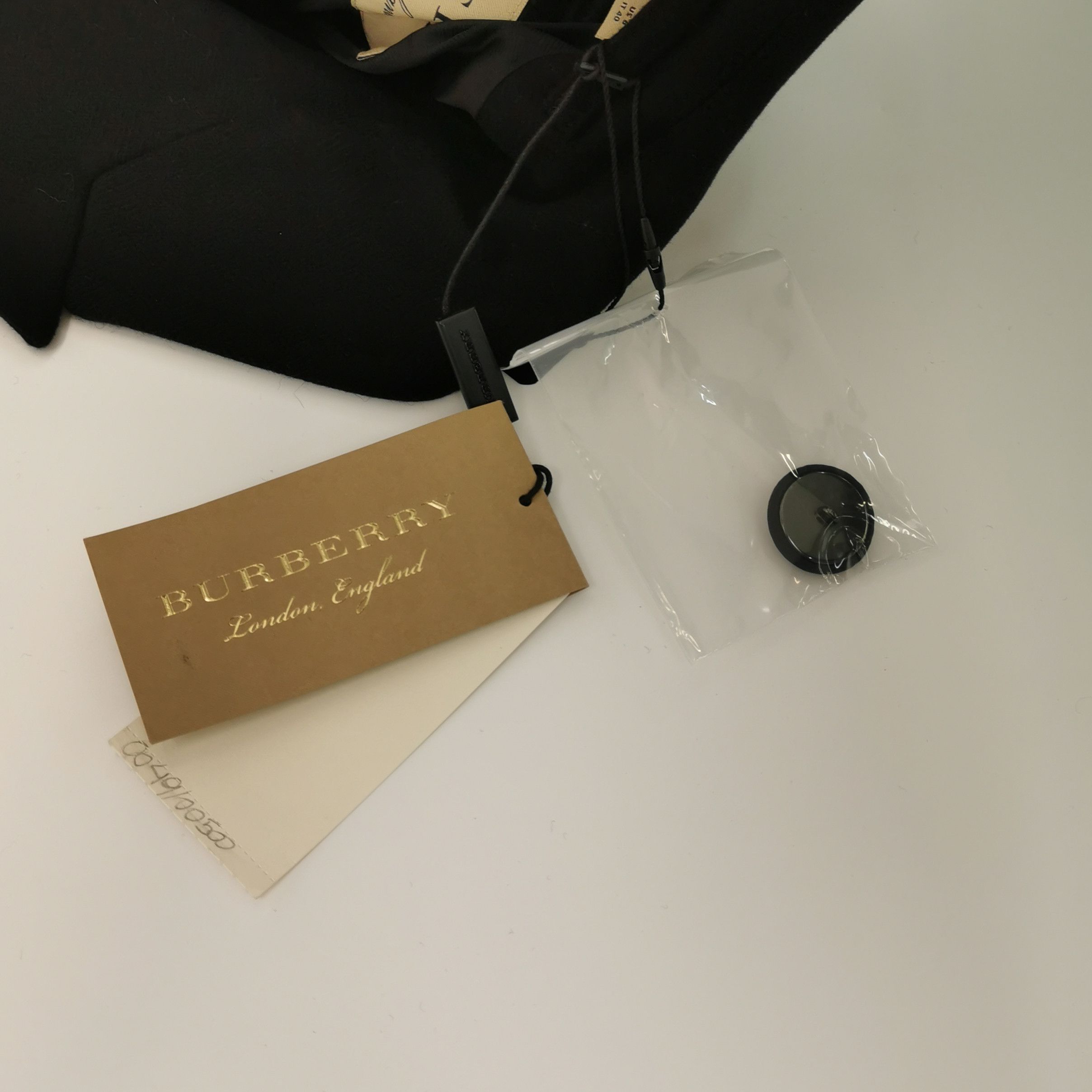 Burberry Burberry Women s Coats Size S / US 4 / IT 40 - 3 Thumbnail