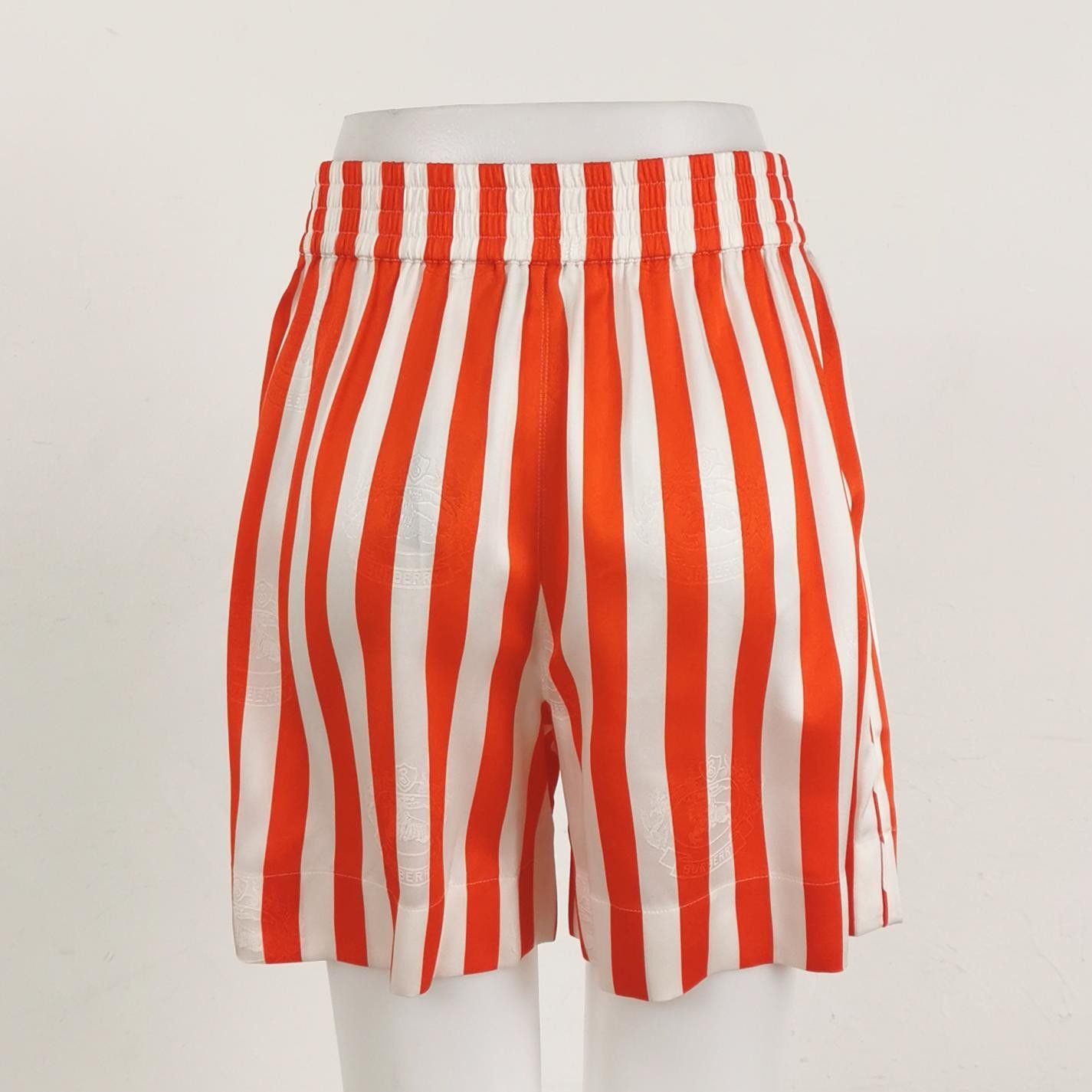 Burberry Burberry Women 2 Shorts Size 26" / US 2 / IT 38 - 2 Thumbnail