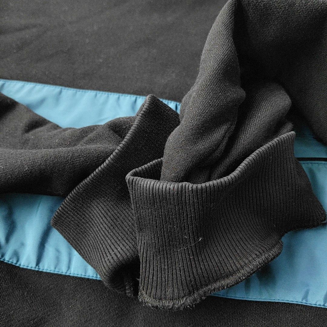 Prada Prada Blue Panel Pocket Sweatshirt L Size US L / EU 52-54 / 3 - 9 Thumbnail
