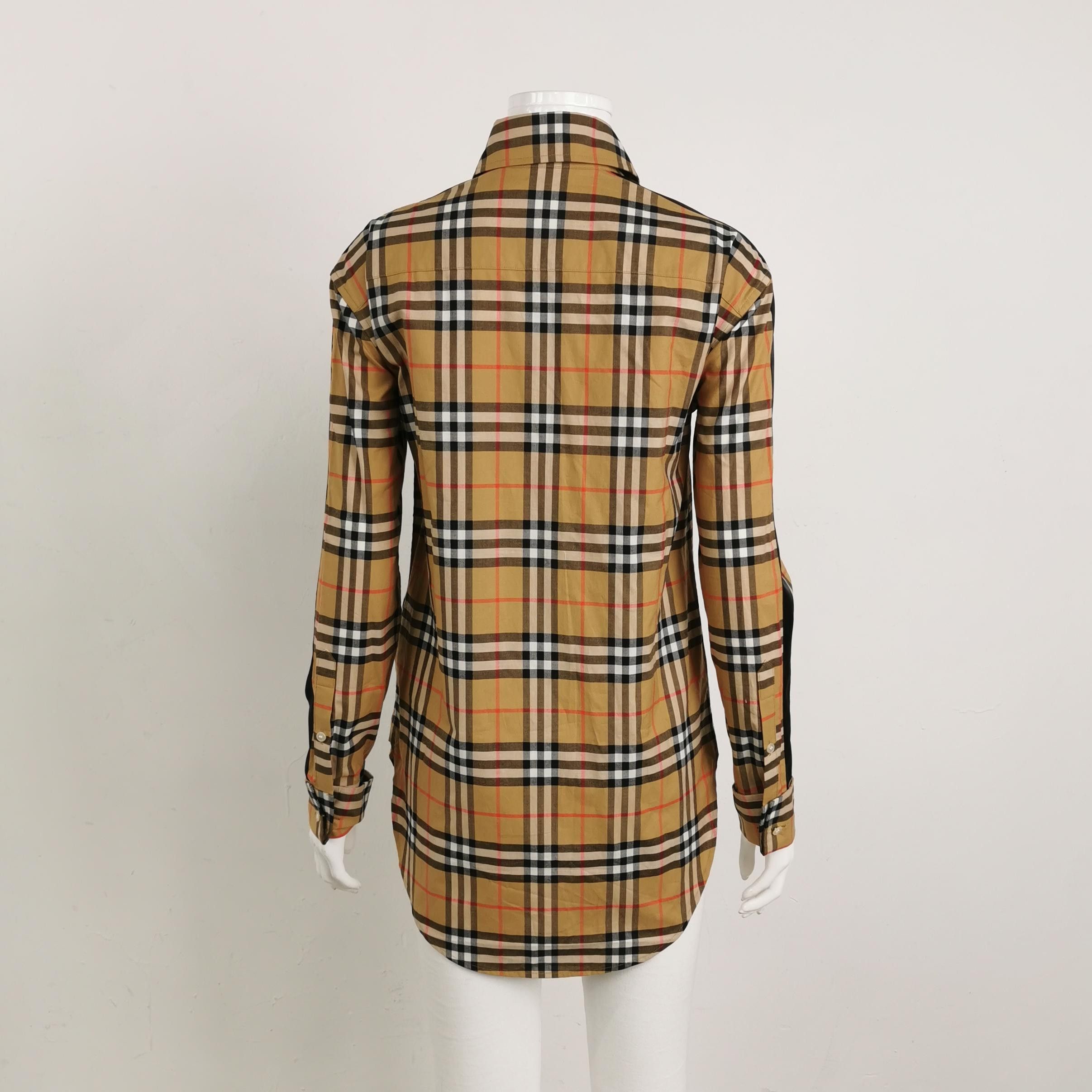 Burberry Burberry Women 2 Button Ups Size XS / US 0-2 / IT 36-38 - 2 Thumbnail