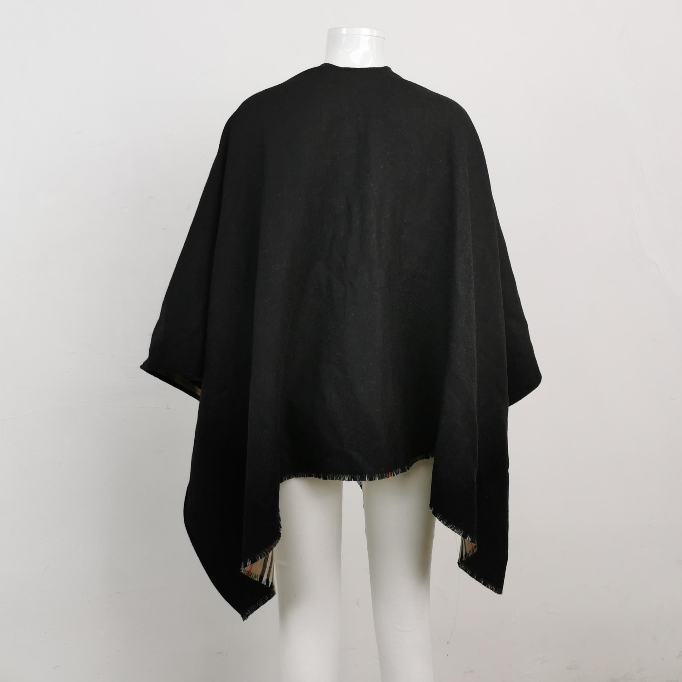 Burberry Burberry Women s Coats Size S / US 4 / IT 40 - 2 Thumbnail