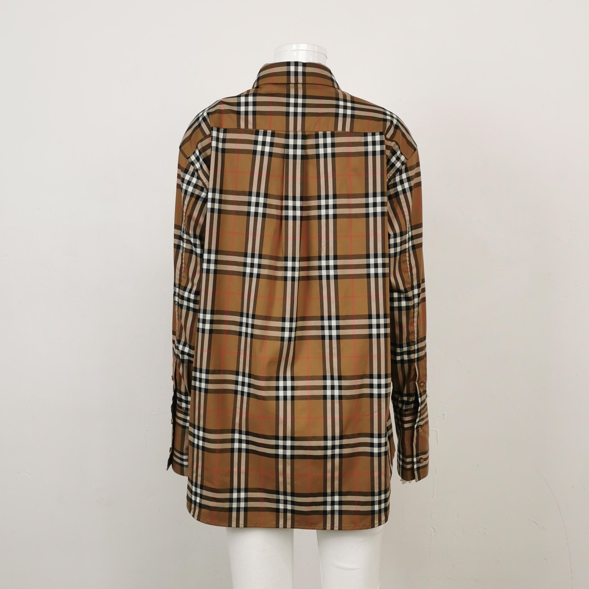Burberry Burberry Women s Button Ups Size S / US 4 / IT 40 - 2 Thumbnail