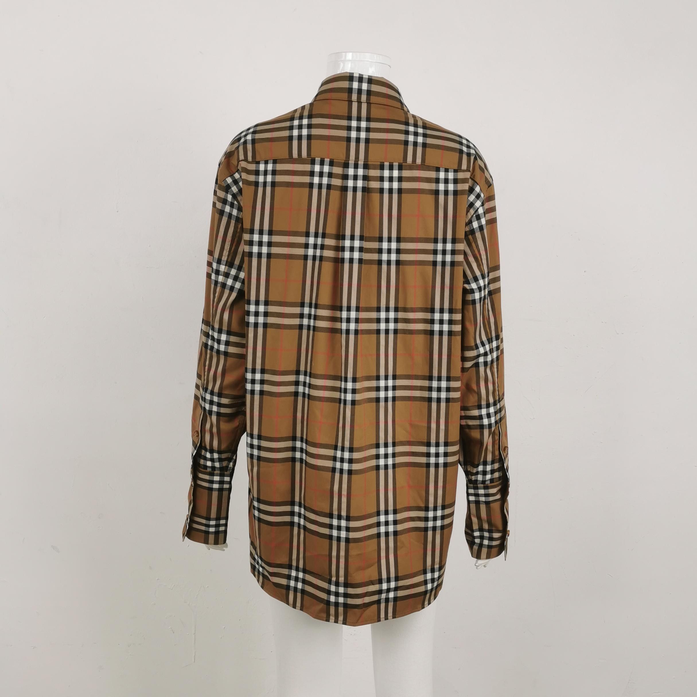 Burberry Burberry Women s Button Ups Size S / US 4 / IT 40 - 2 Thumbnail