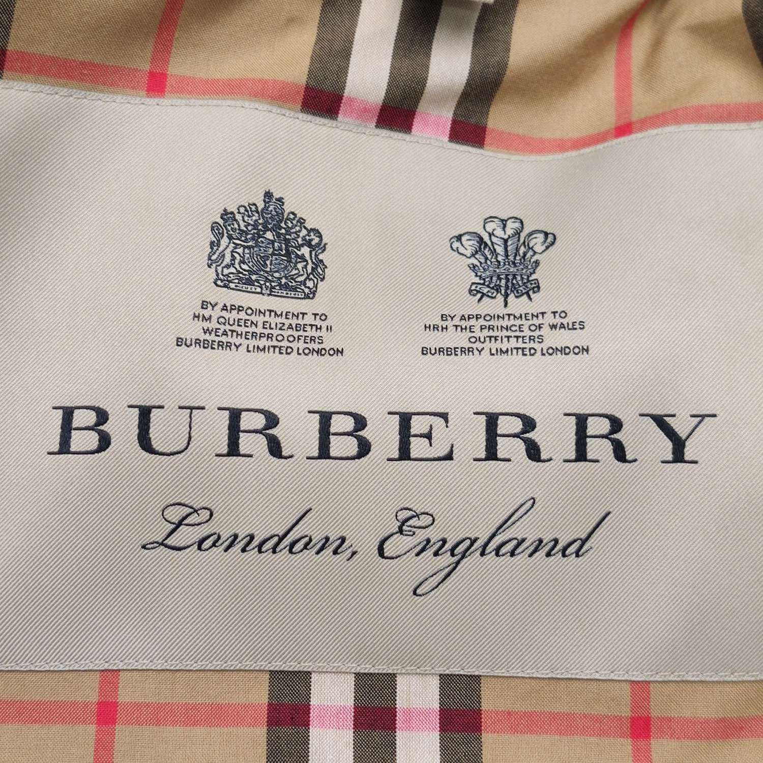 Burberry Burberry Women s Coats Size S / US 4 / IT 40 - 4 Thumbnail