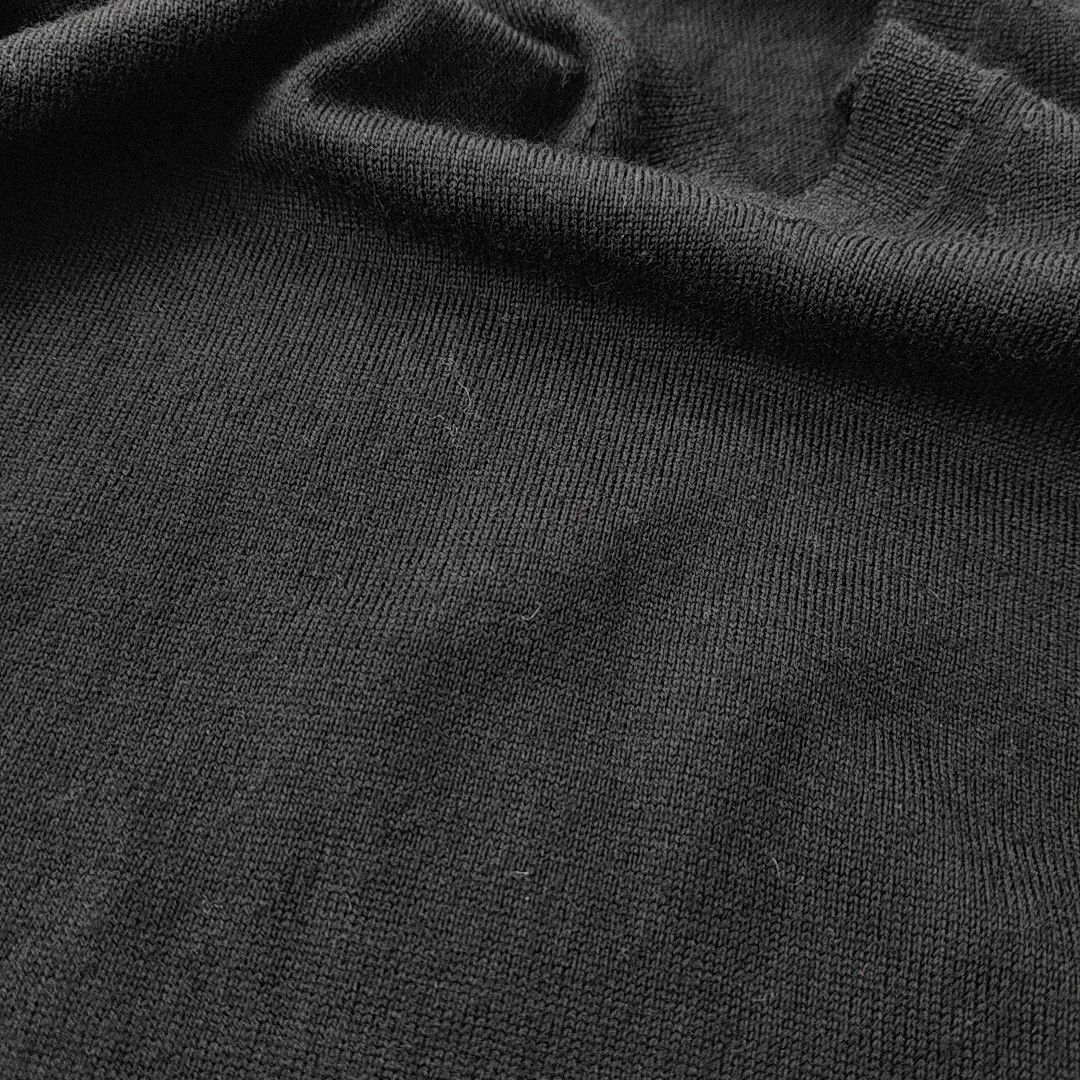 Burberry Burberry Brit Wool V-Neck Sweater Size L Size US L / EU 52-54 / 3 - 5 Thumbnail
