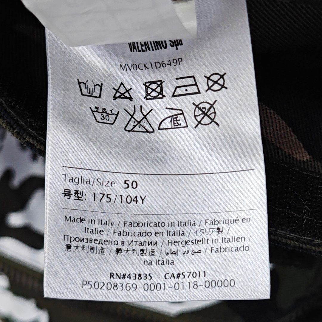 Valentino Valentino Camo Graphic Hooded Coat Size 50 Size US M / EU 48-50 / 2 - 4 Thumbnail