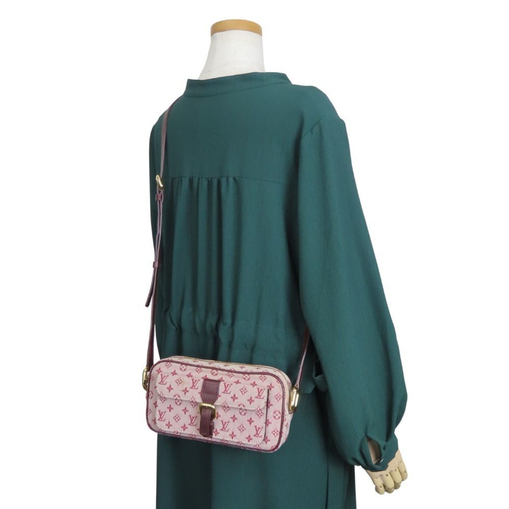 Louis Vuitton Louis Vuitton Juliette Shoulder Bag M92219 Monogram Mini Cherry Bordeaux Pochette for Women LOUIS VUITTON Size ONE SIZE - 24 Thumbnail