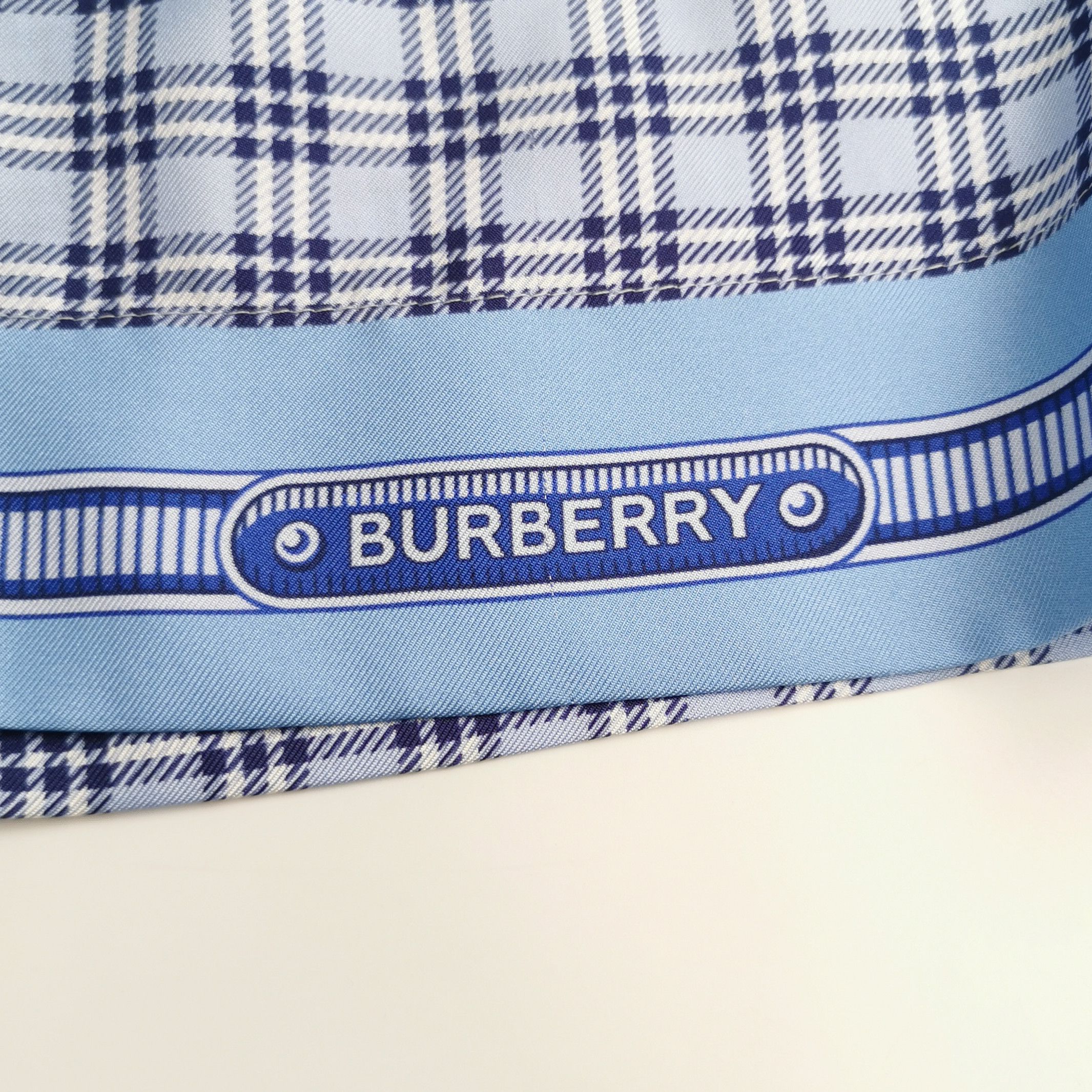 Burberry Burberry Women 26 Shorts Size 26" / US 2 / IT 38 - 3 Thumbnail