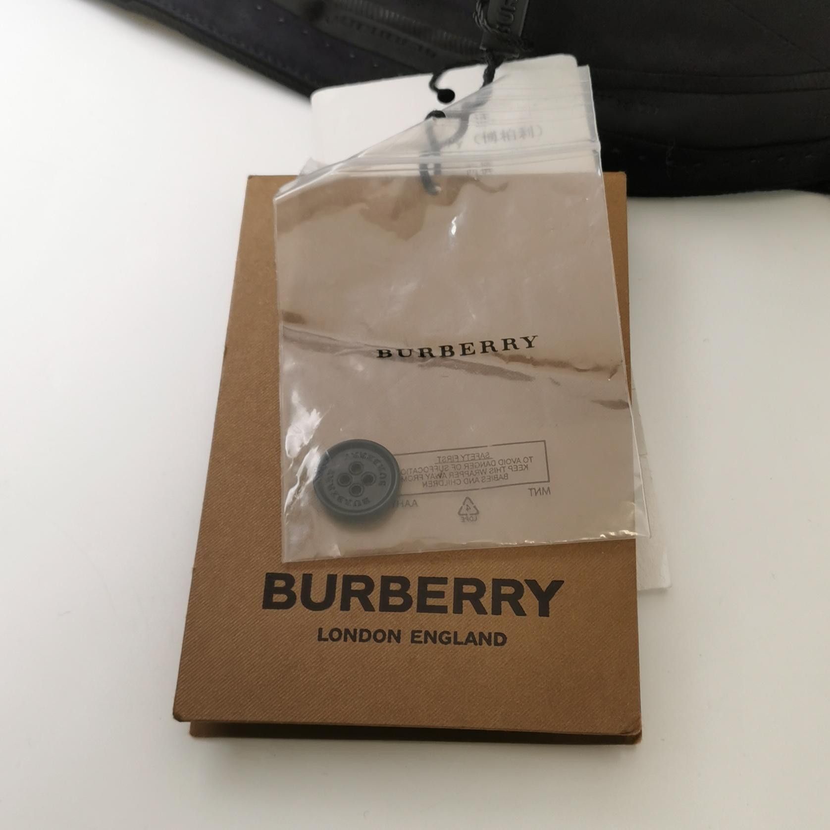 Burberry Burberry Women 2 Pants Size 26" / US 2 / IT 38 - 4 Thumbnail