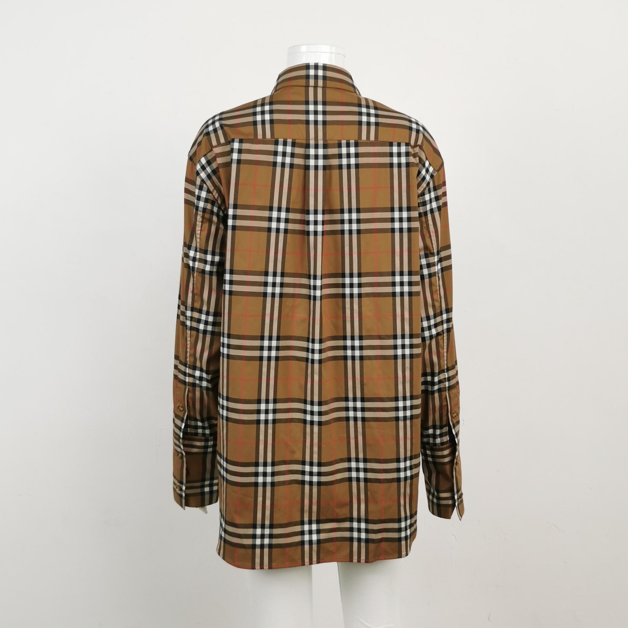 Burberry Burberry Women s Button Ups Size S / US 4 / IT 40 - 2 Thumbnail