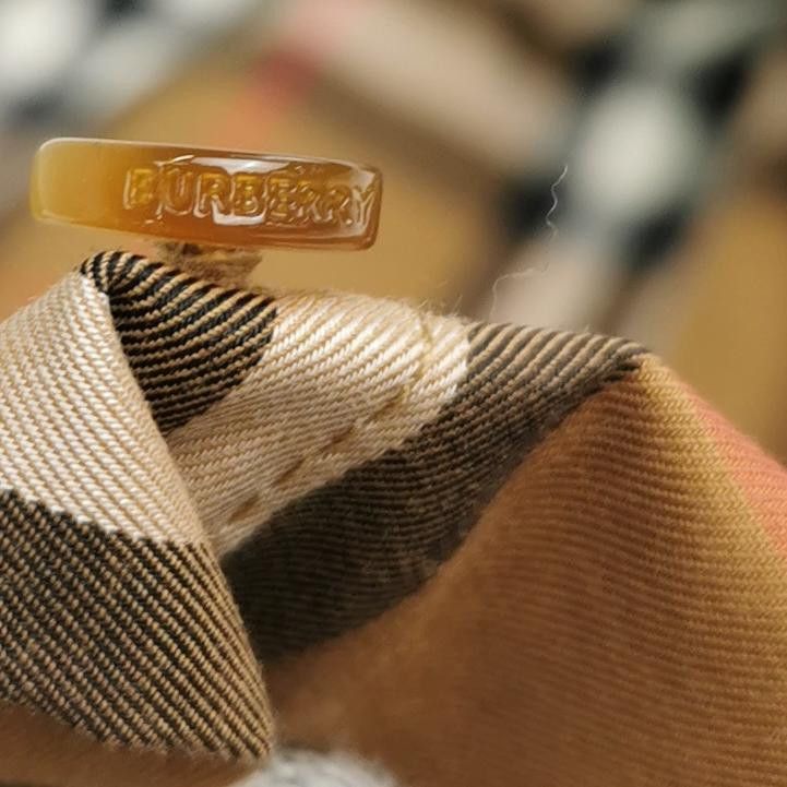 Burberry Burberry Women s Button Ups Size S / US 4 / IT 40 - 3 Thumbnail