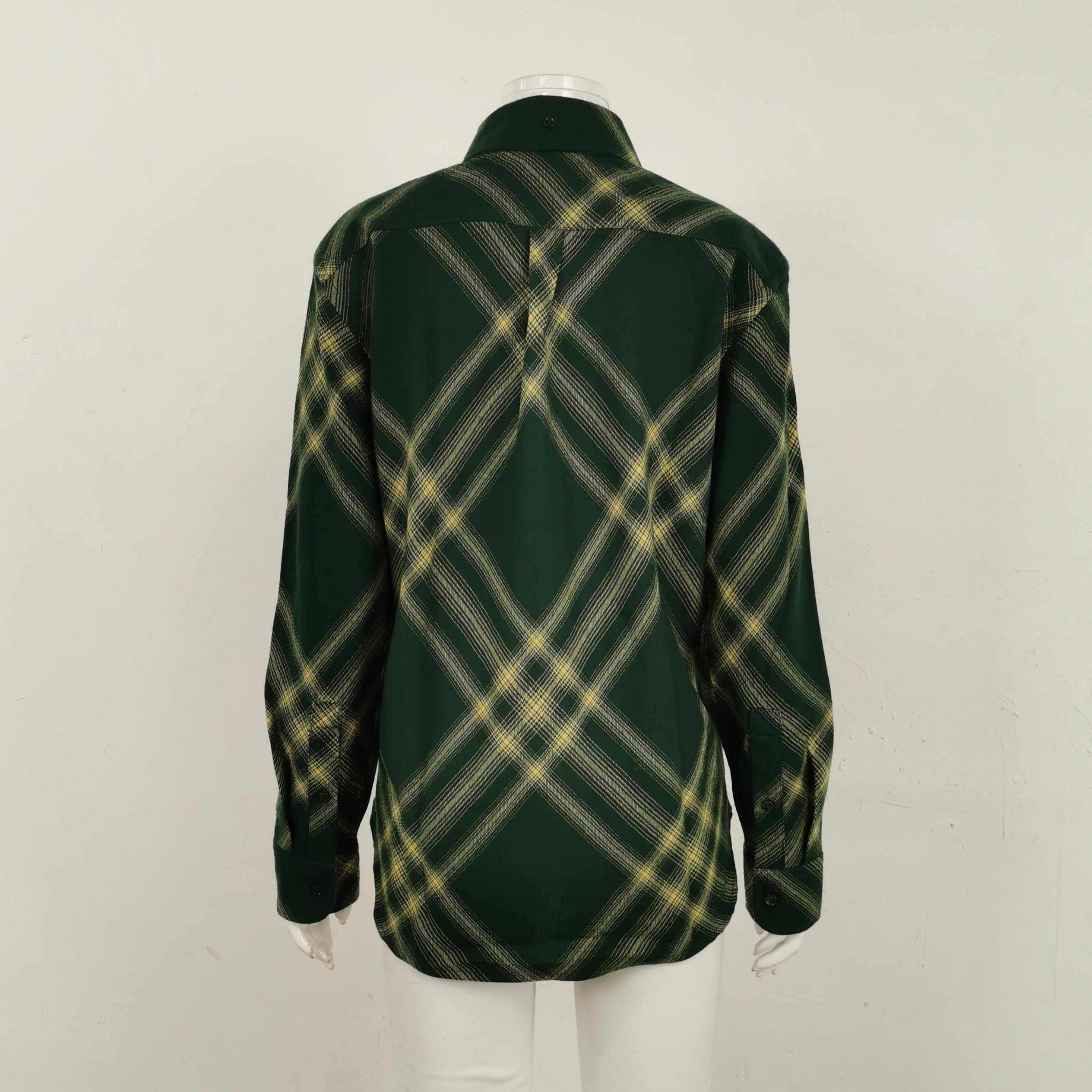 Burberry Burberry Women 2 Button Ups Size XS / US 0-2 / IT 36-38 - 2 Thumbnail