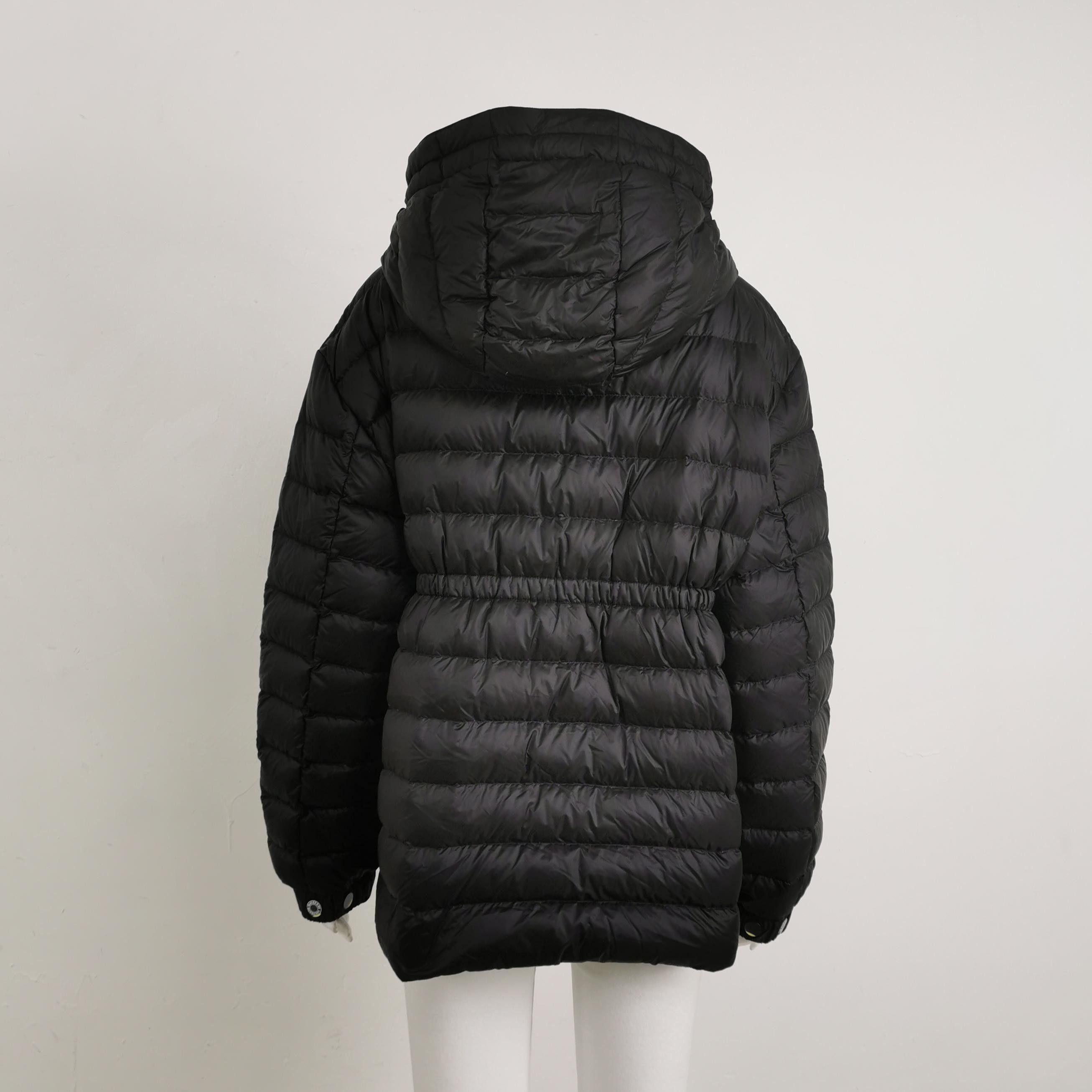 Burberry Burberry Women m Down Jackets Size M / US 6-8 / IT 42-44 - 2 Thumbnail